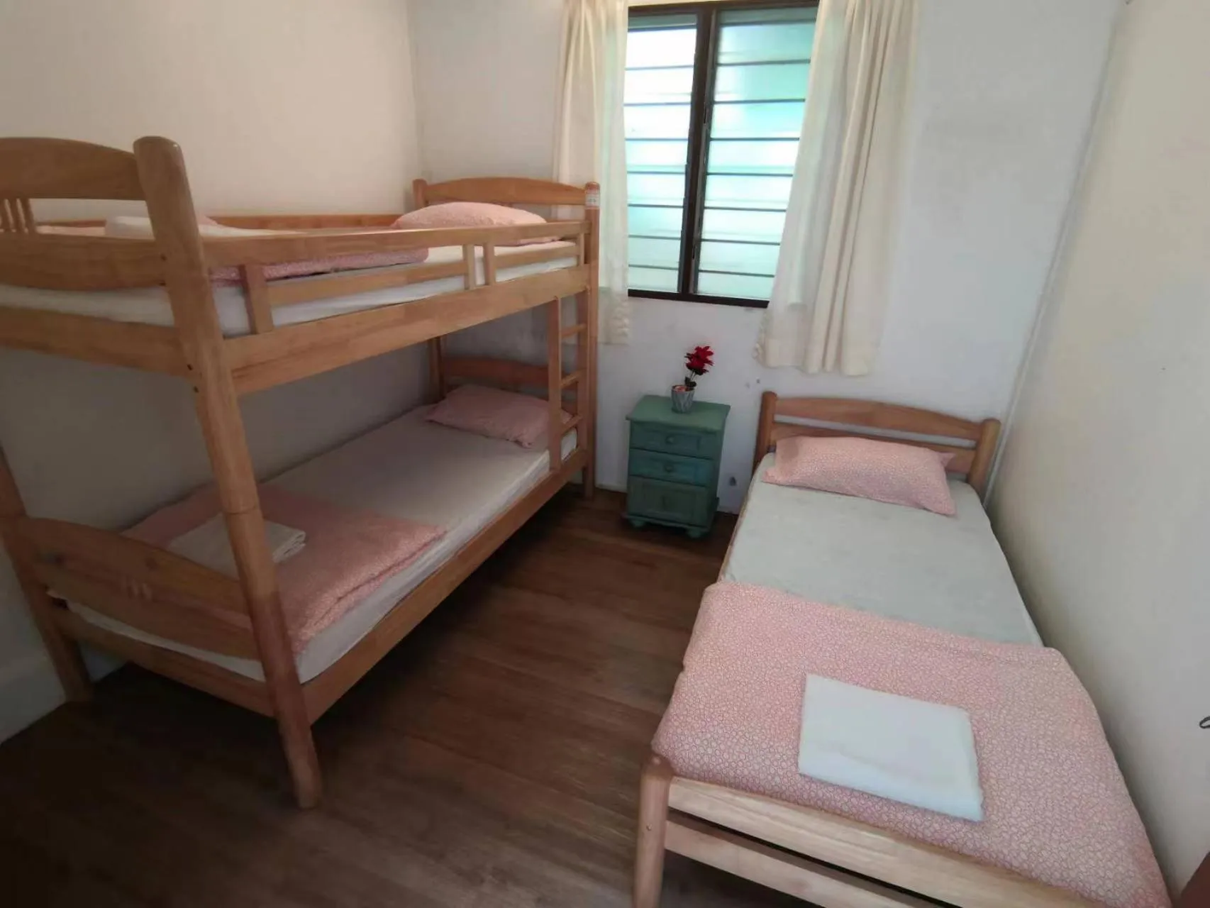 Bedroom, Bed in Moonriver Lodge