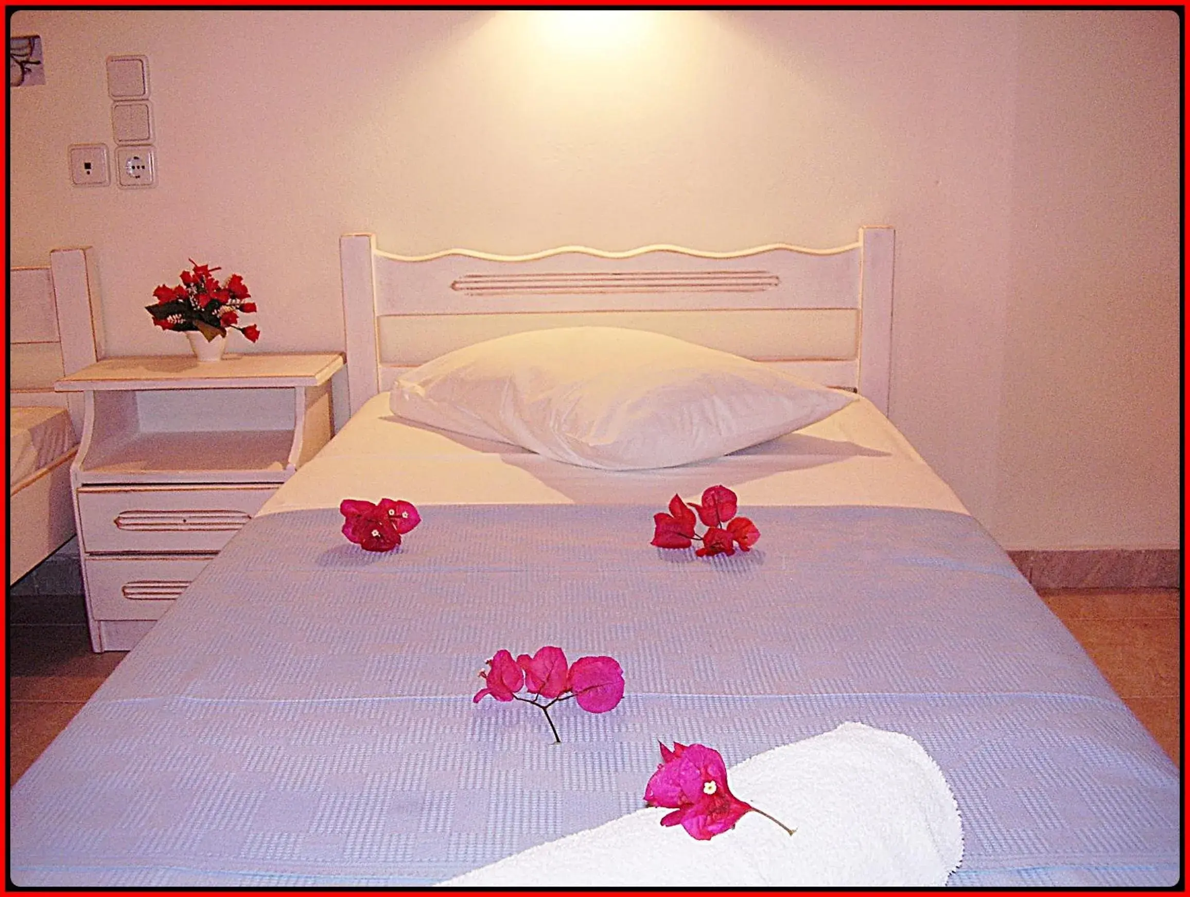 Studio (2 Adults) in Blue Lake Holiday Homes - Keri Summer Escape Studio (2 Adults) in Blue Lake Holiday Homes - Keri Summer Escape