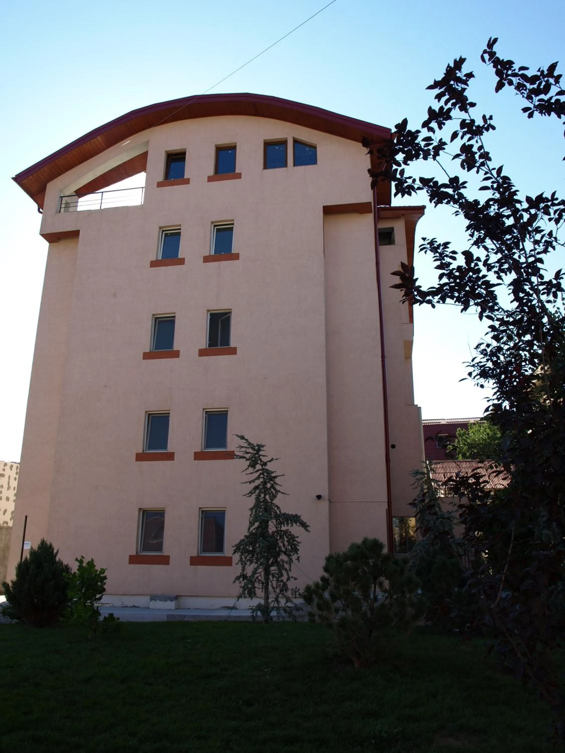 Property building in Taxi Hostel