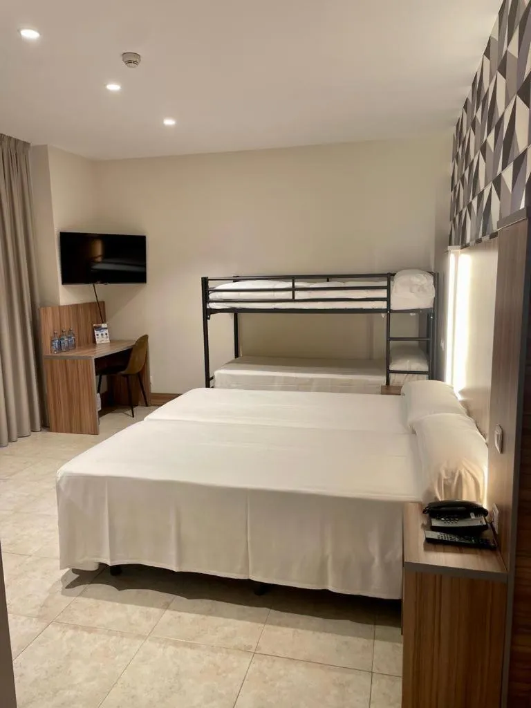 Bed in Hotel Camino Real