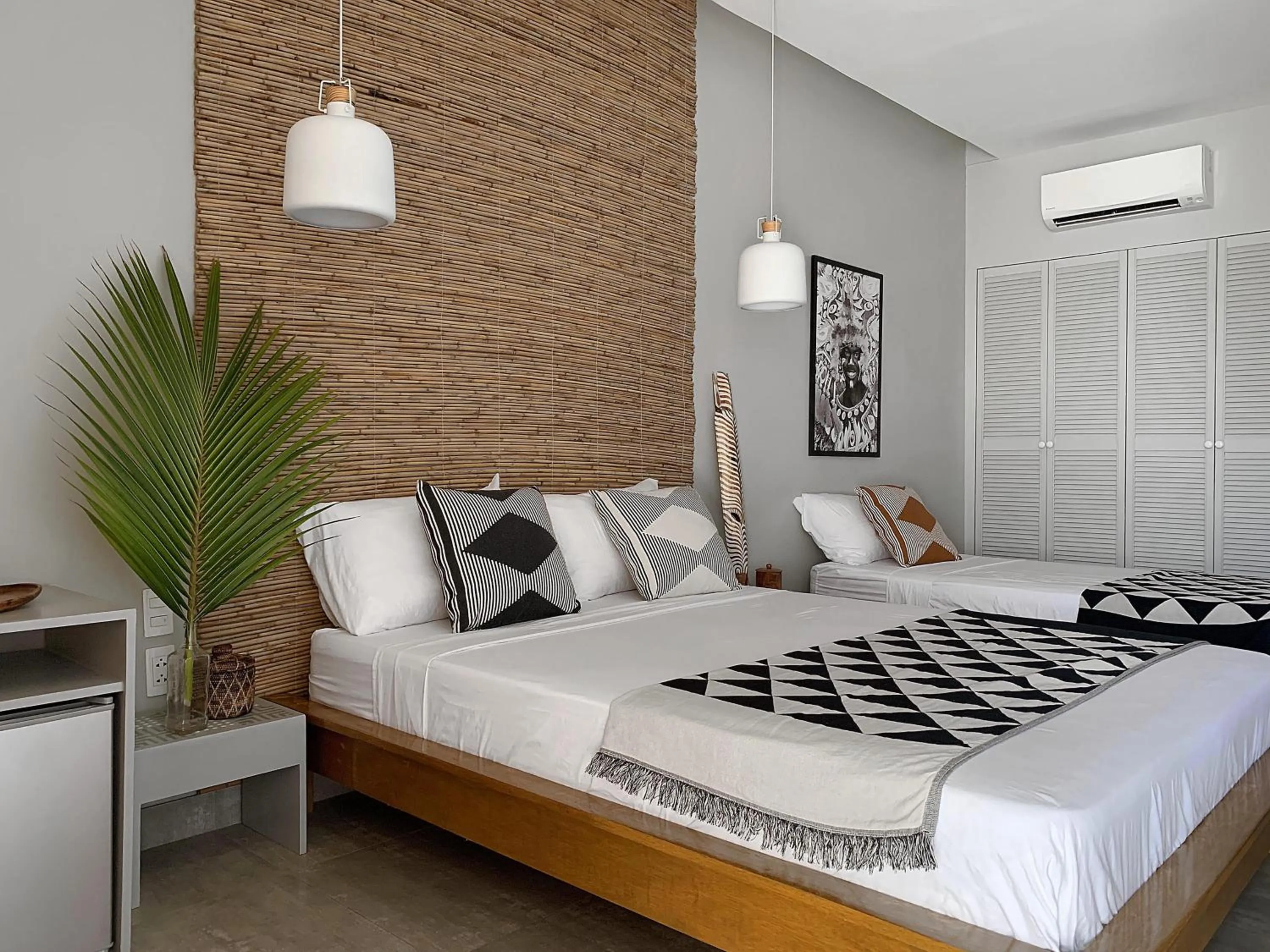 Bed in Mahi Mahi Dive Resort