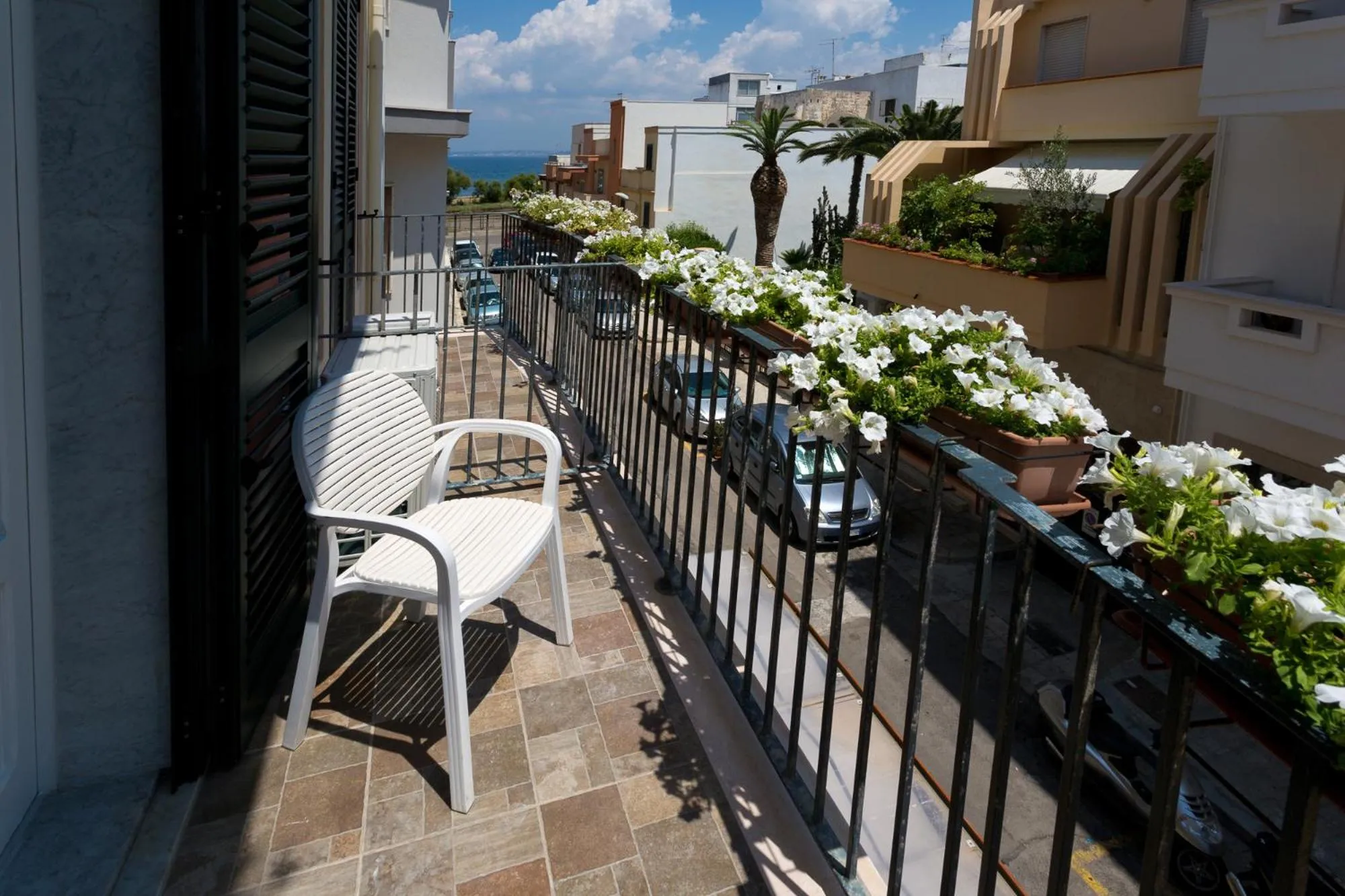 Day, Balcony/Terrace in L'Uomo e il Mare