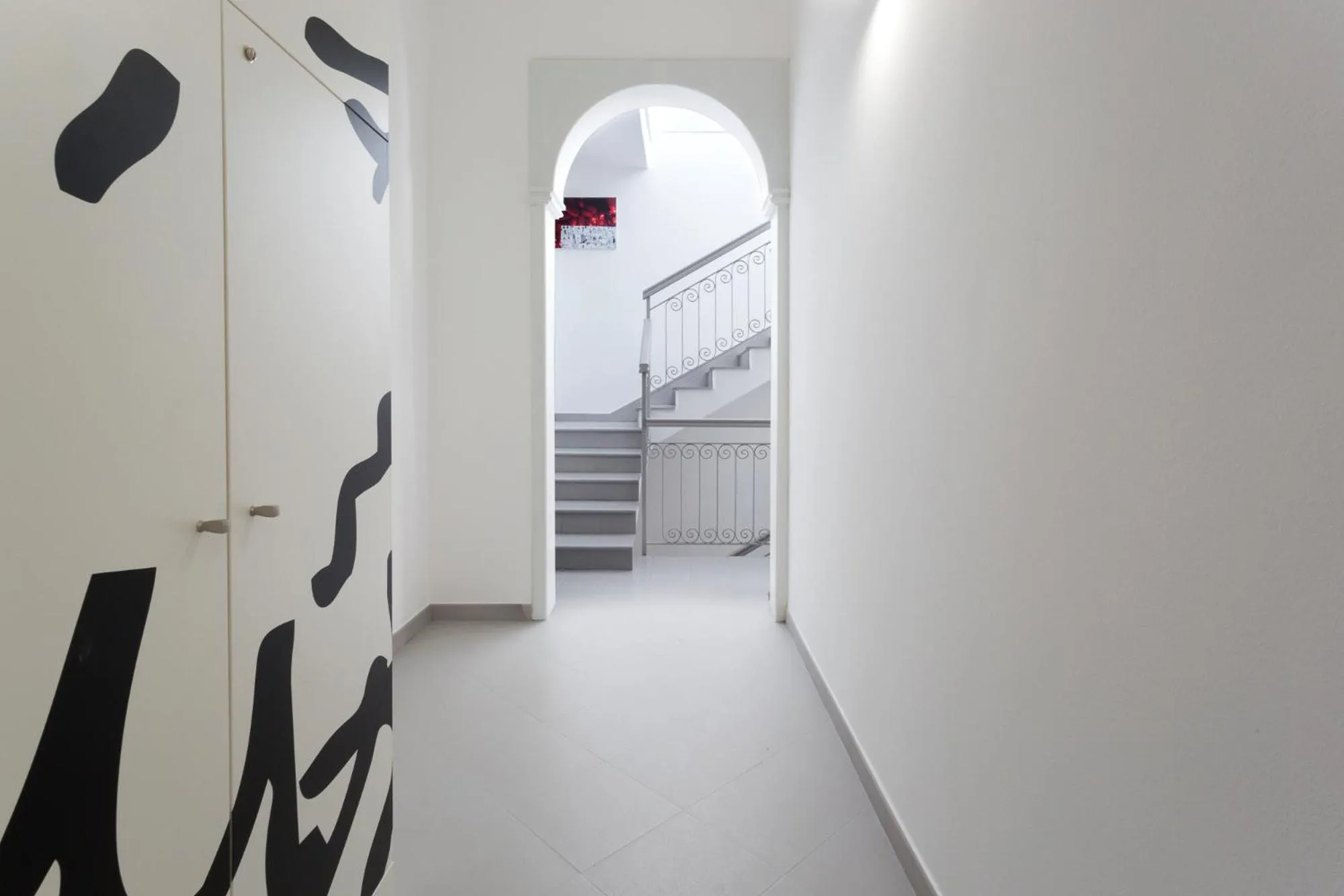 Decorative detail in L'Uomo e il Mare