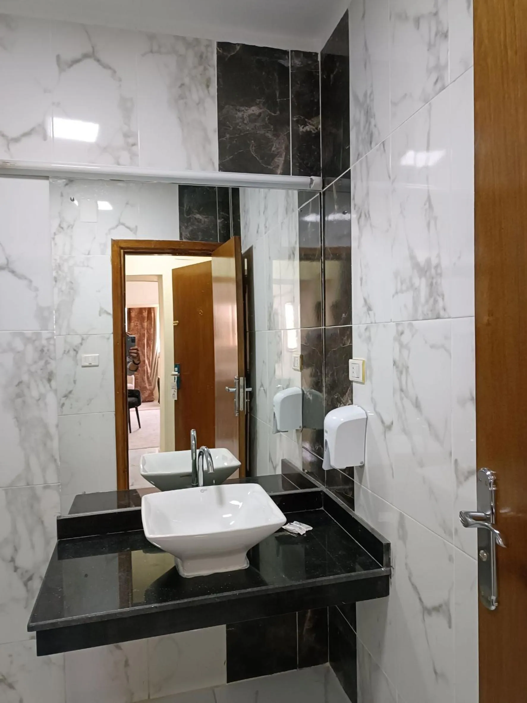 Shower in Indiana Hotel