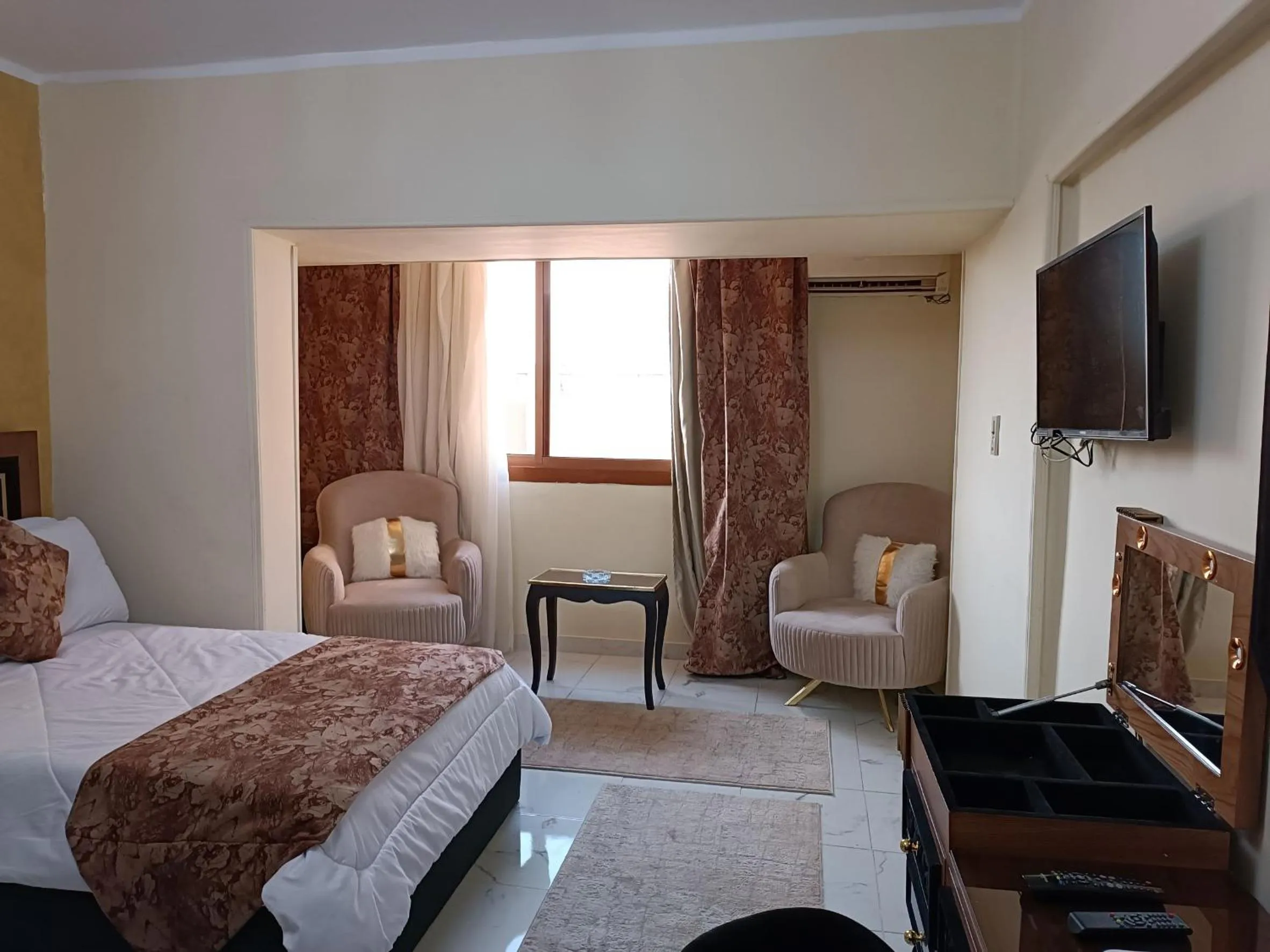 Bed in Indiana Hotel