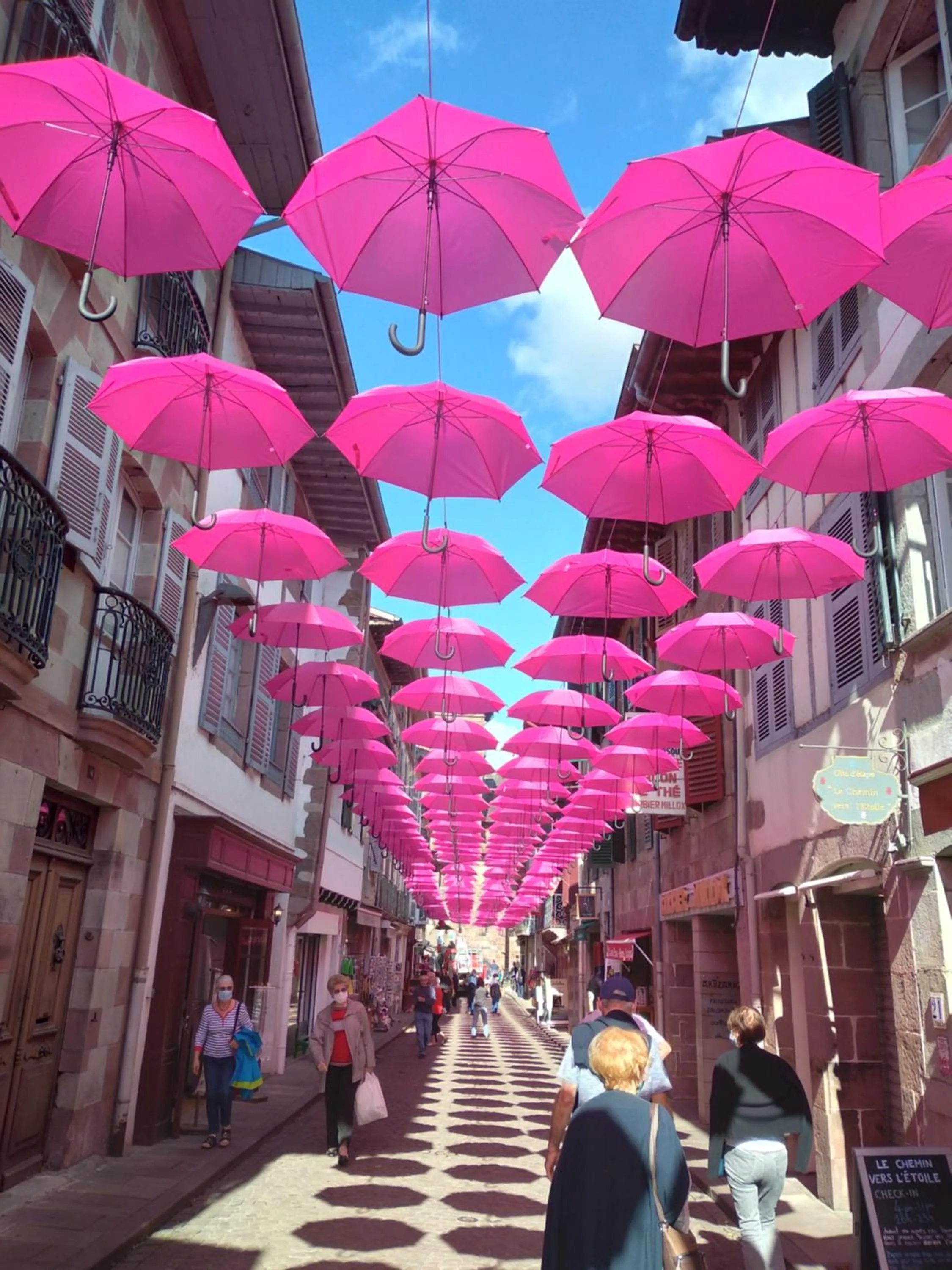 Shopping Area in Hôtel Camou