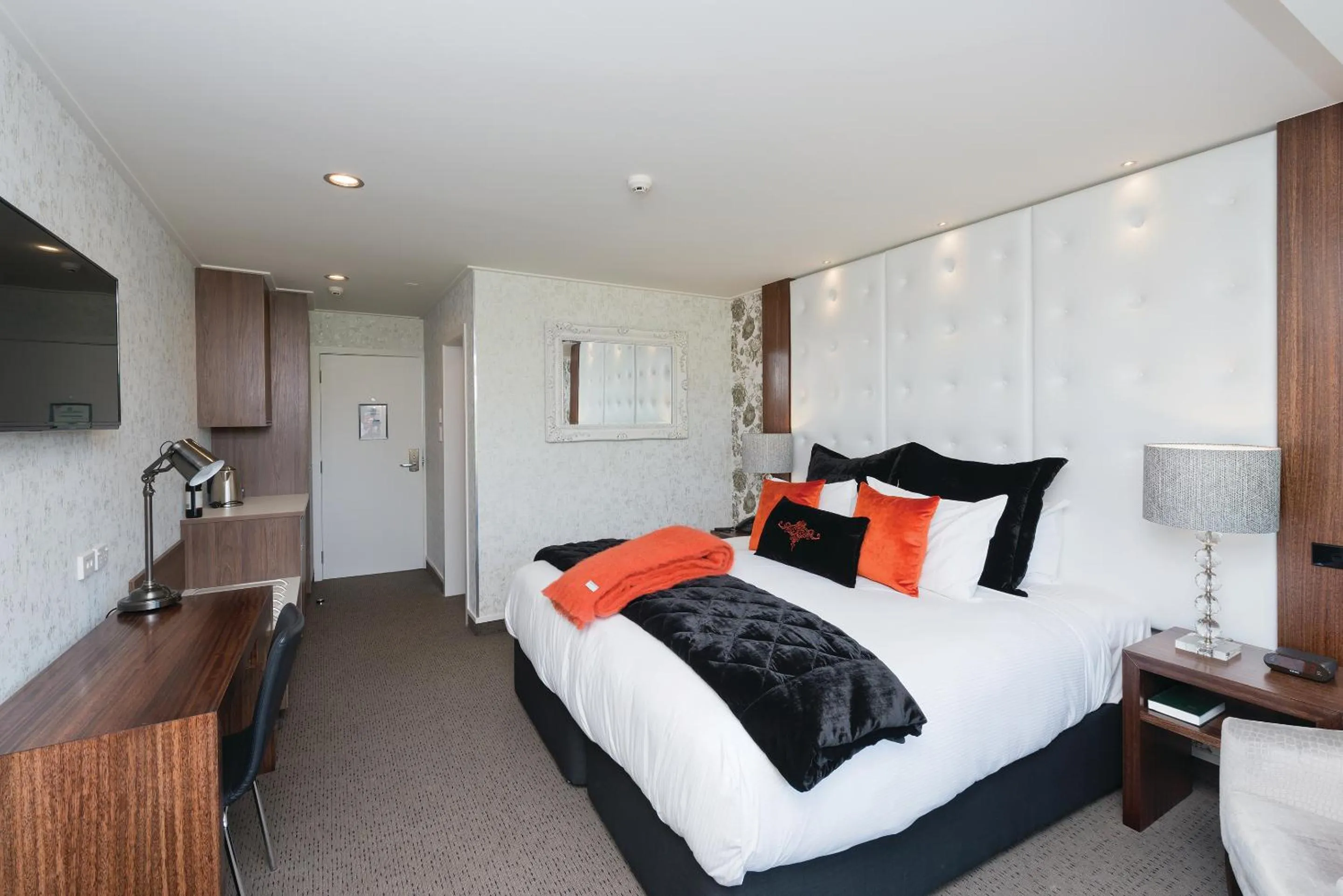 Photo of the whole room, Bed in Croydon Lodge