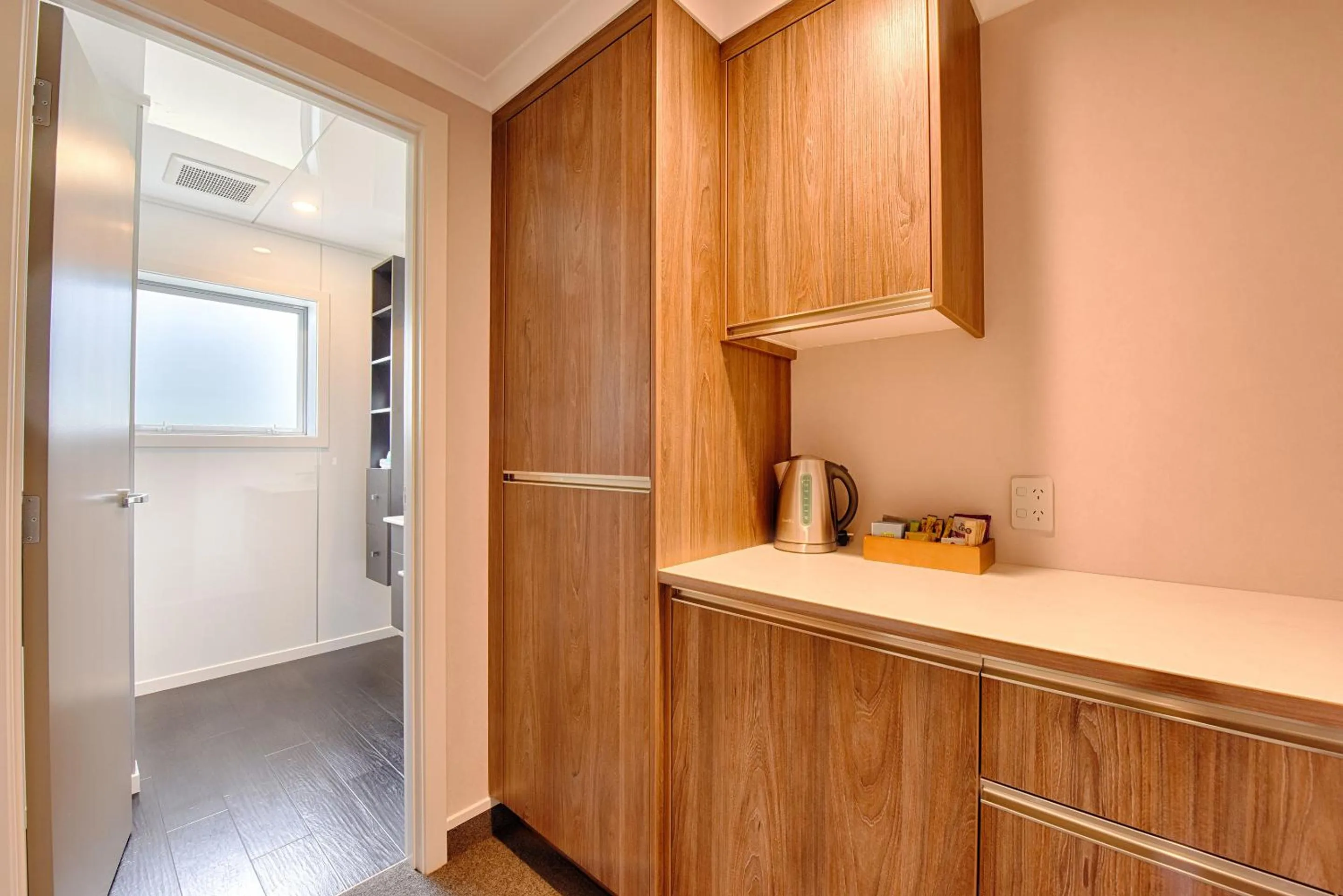 Coffee/tea facilities in Croydon Lodge