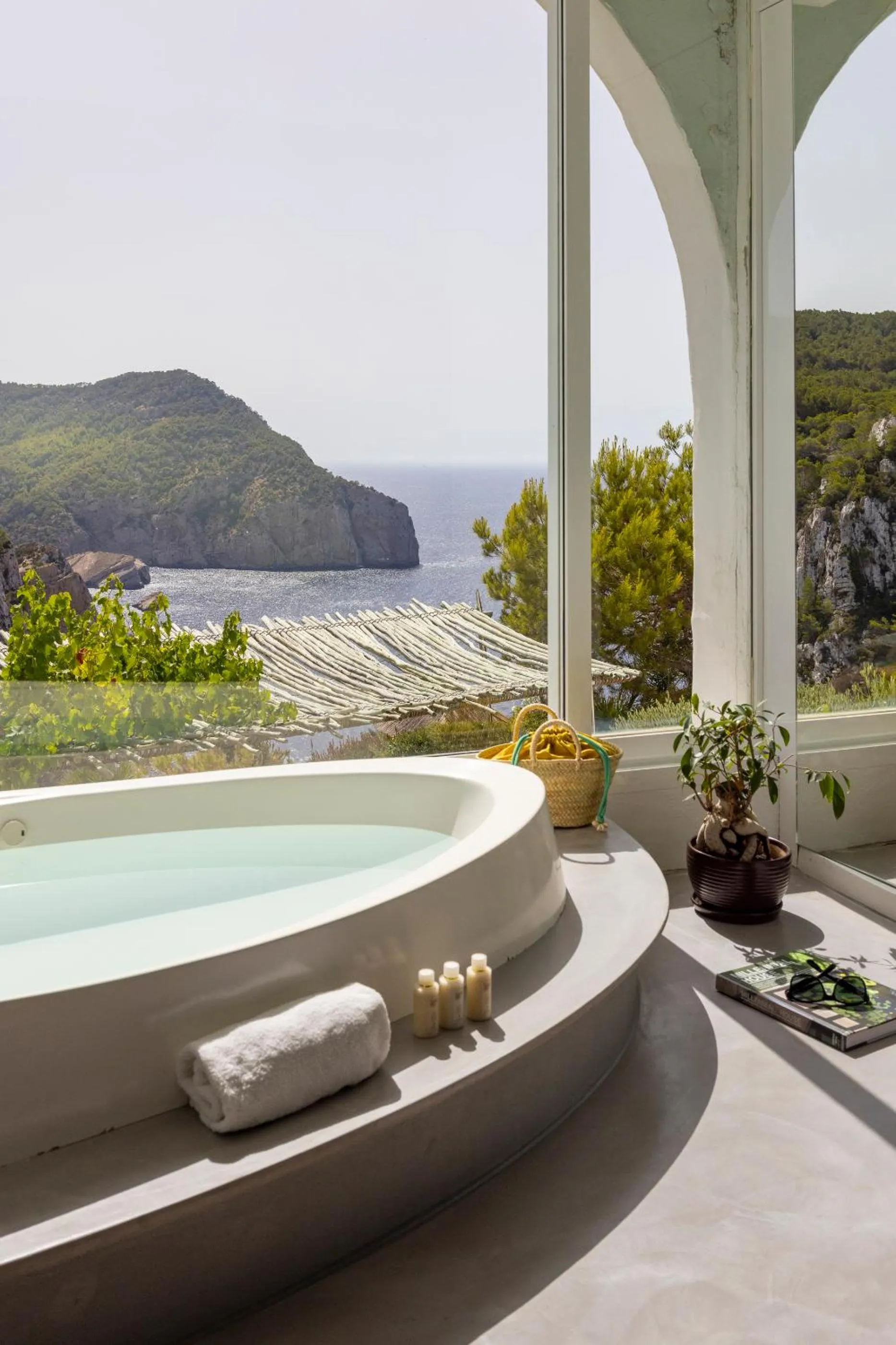 Hot Tub in Hacienda Na Xamena, Ibiza