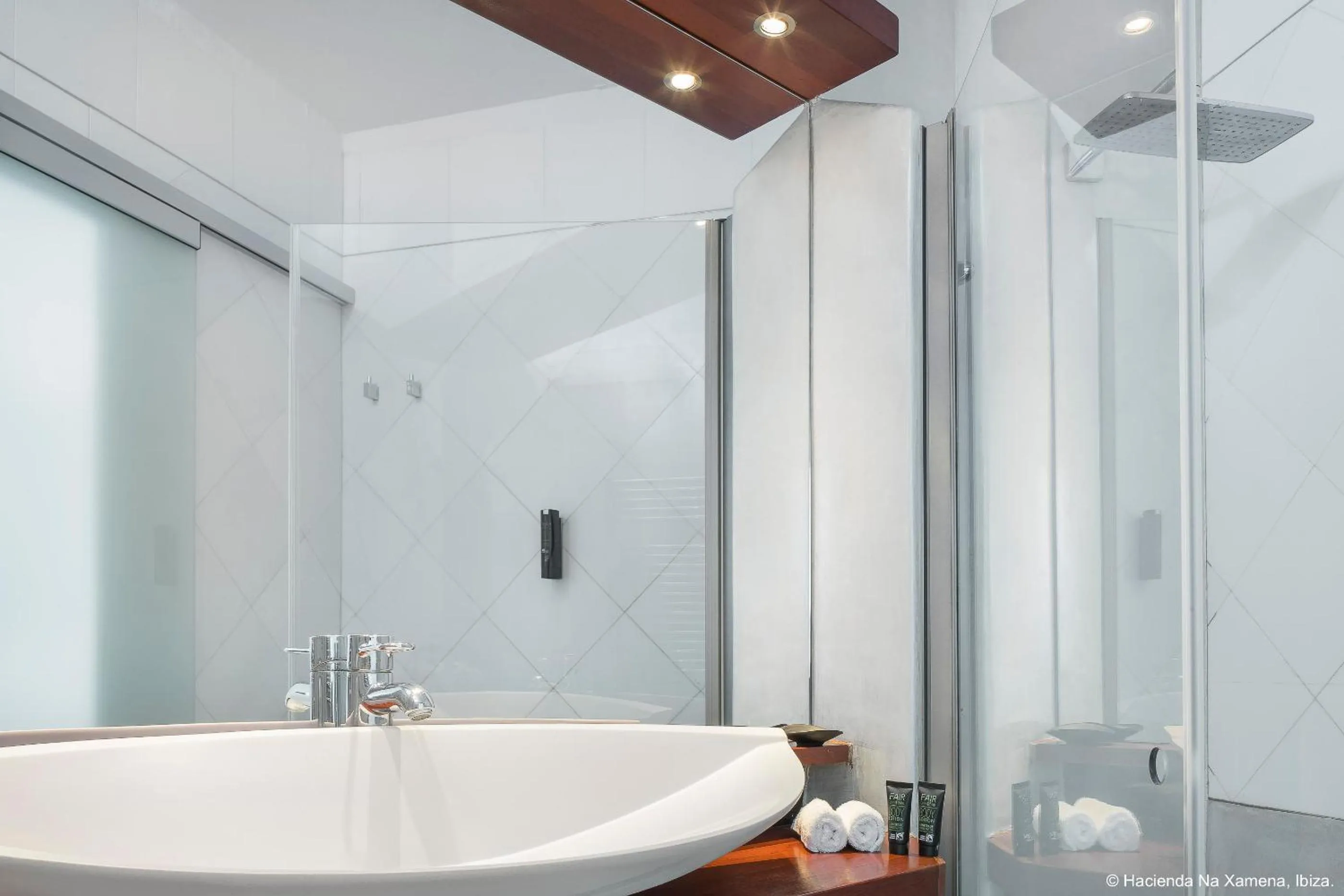 Shower in Hacienda Na Xamena, Ibiza