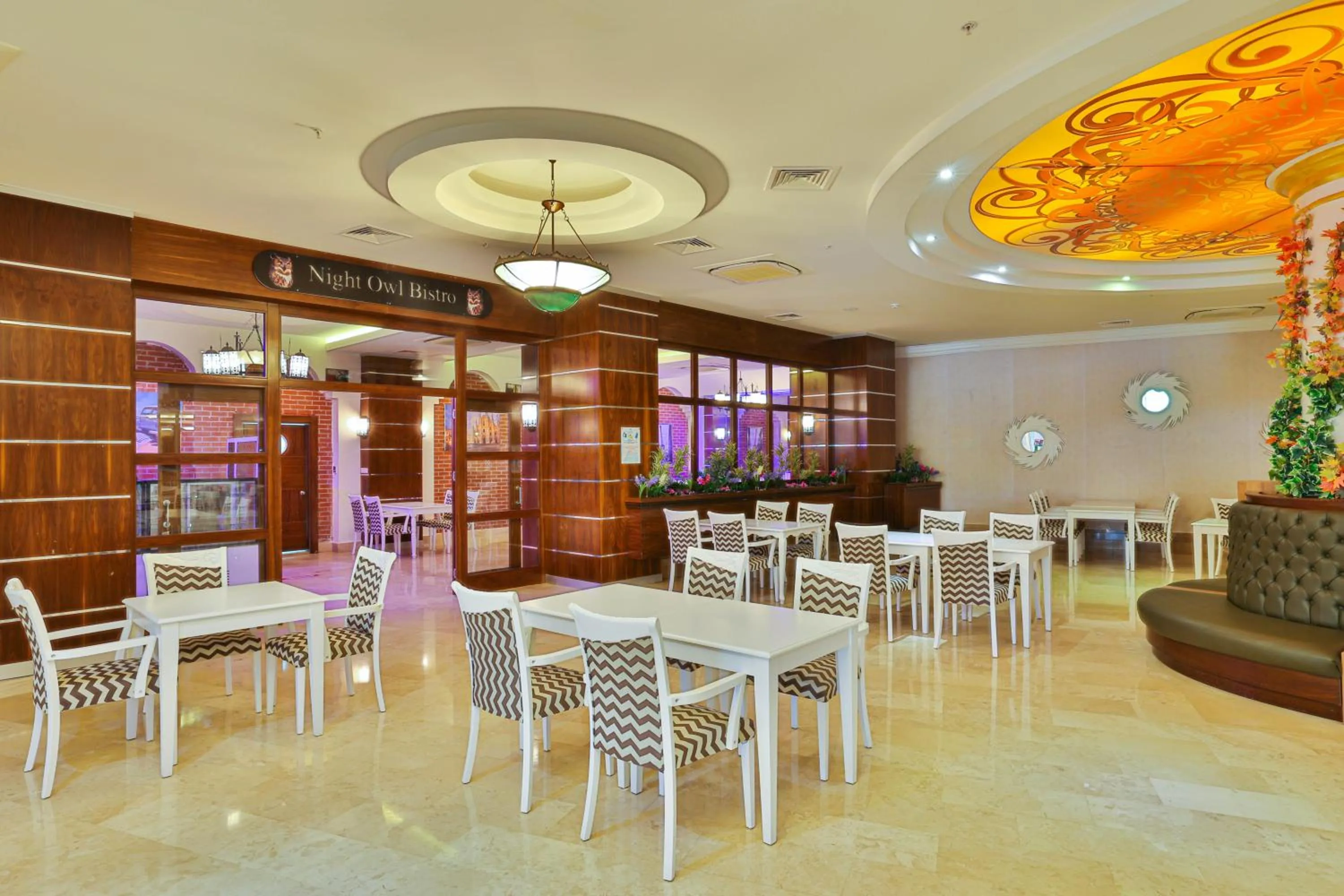 Seating area in Crystal Sunset Pearl Collection - Ultimate All Inclusive