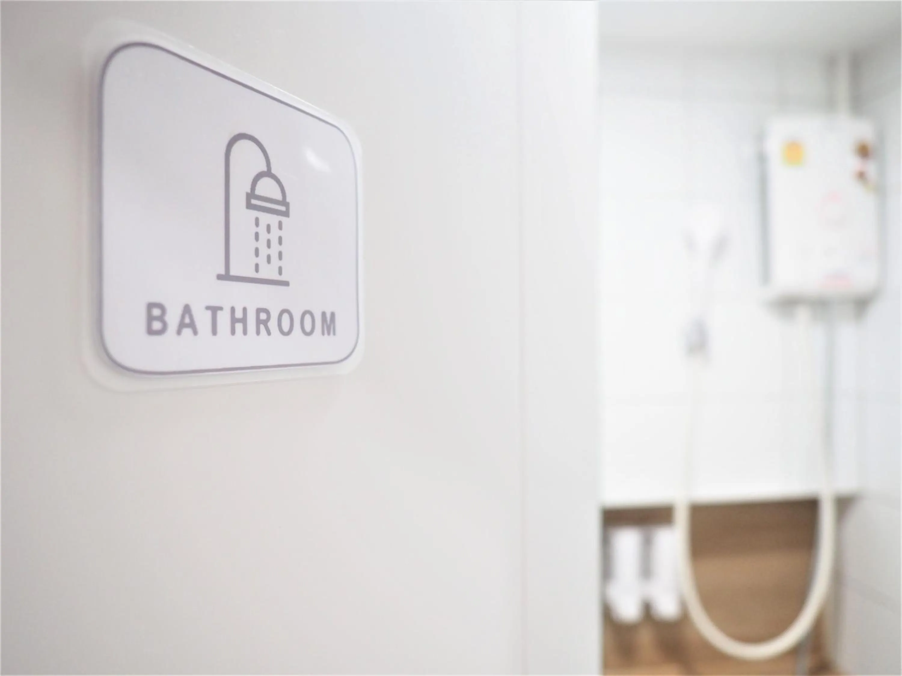 Shower in Nornnuea @ Inthanon