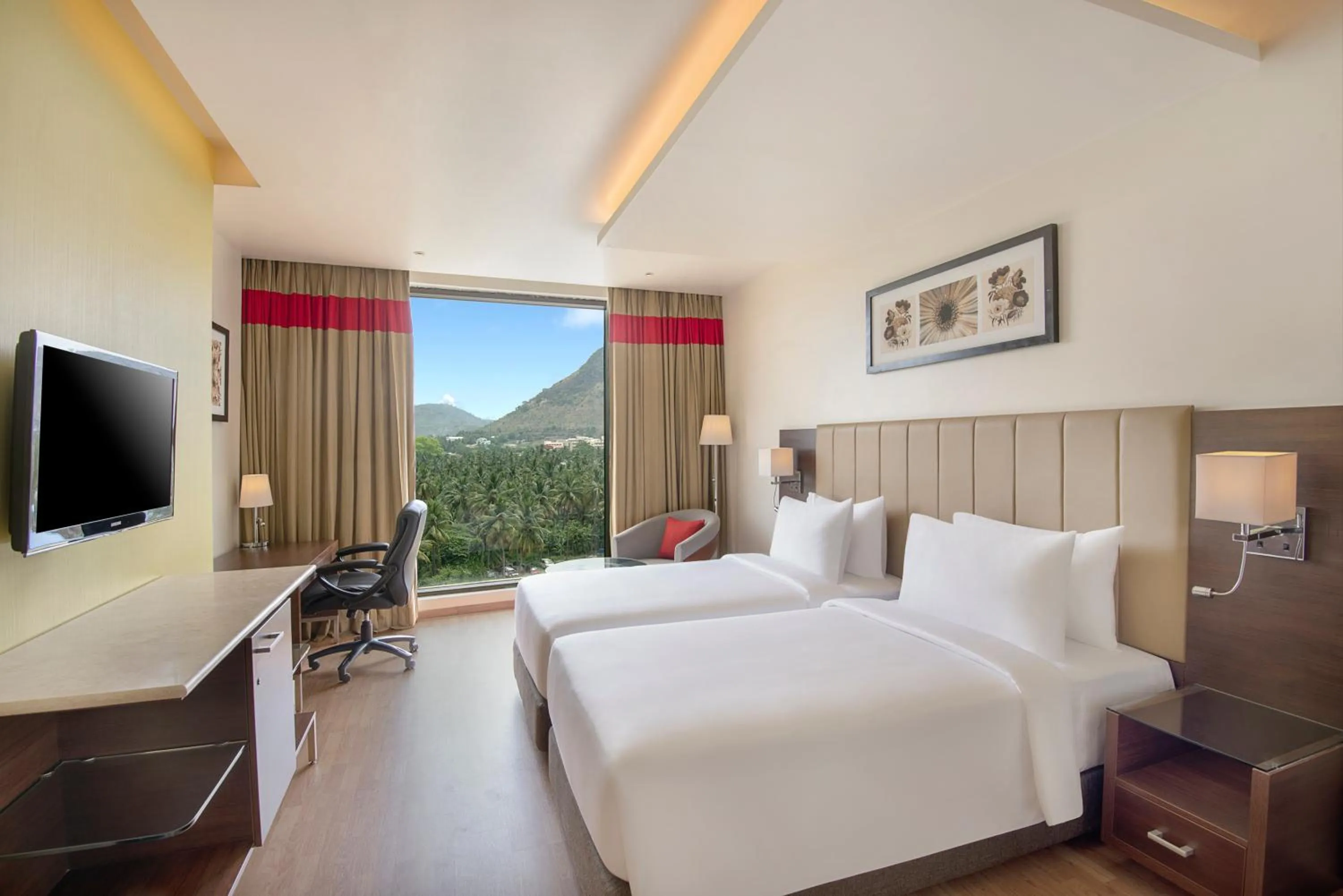 Bedroom, Bed in Radisson Salem