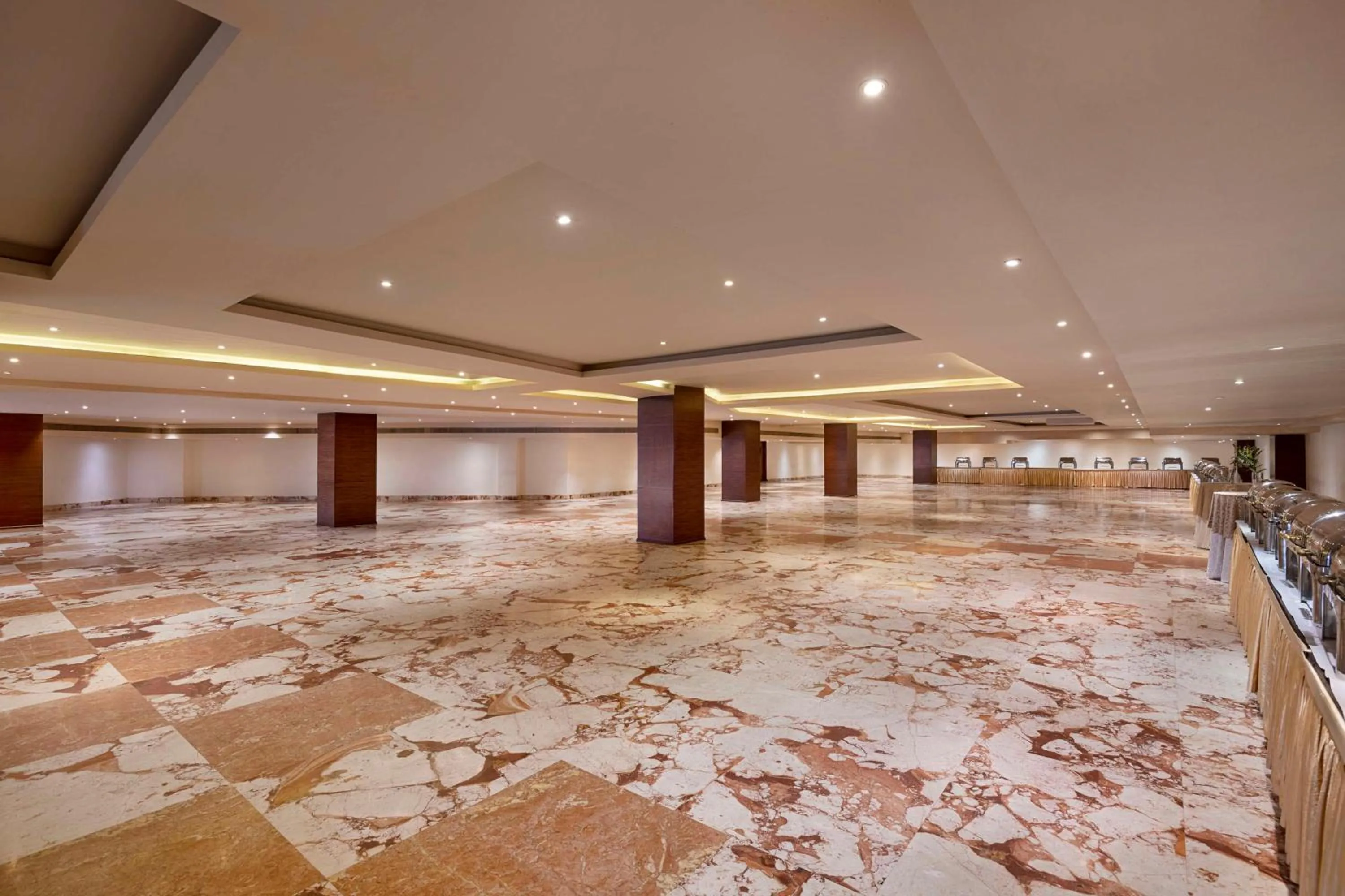 wedding in Radisson Salem