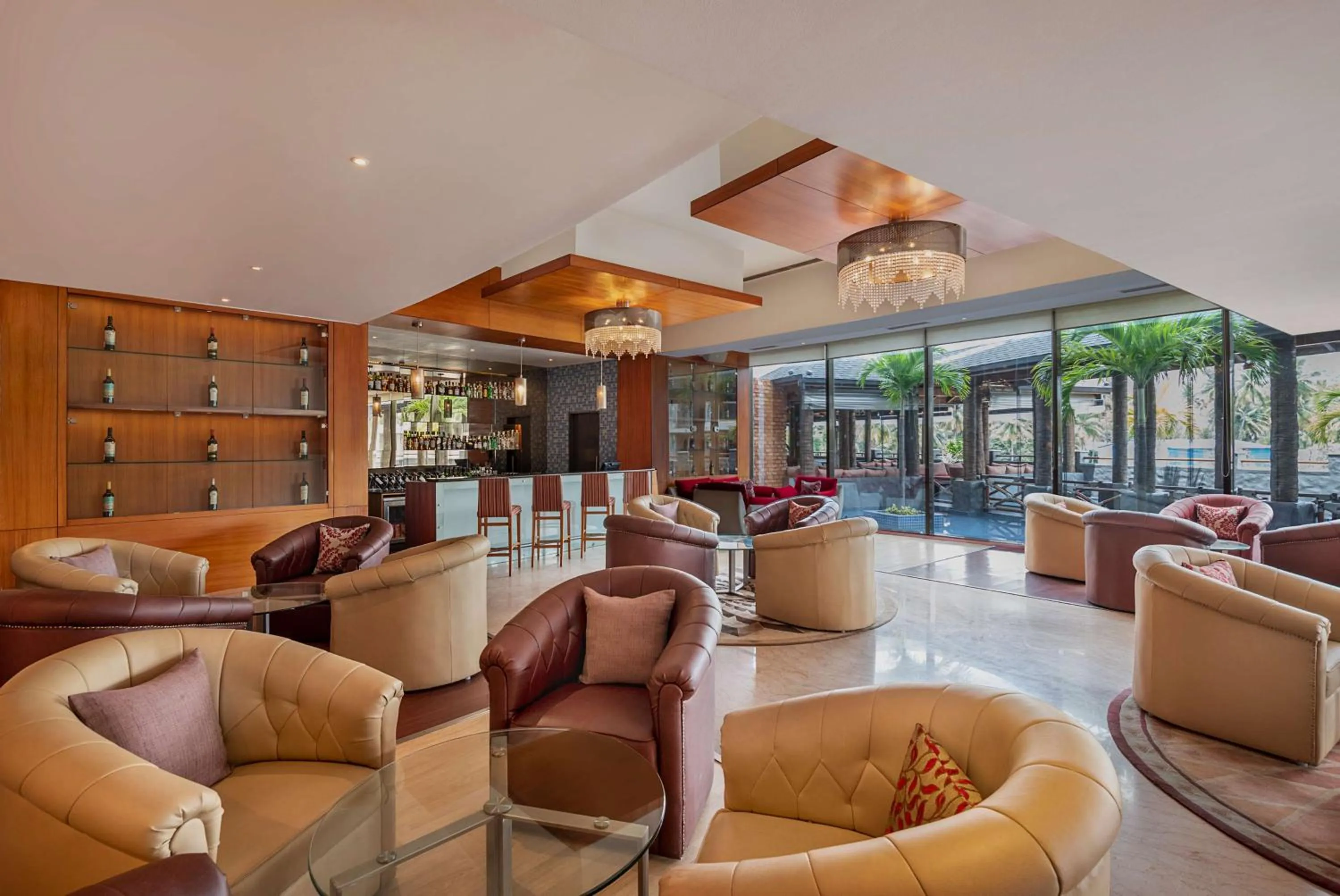 Lounge or bar in Radisson Salem