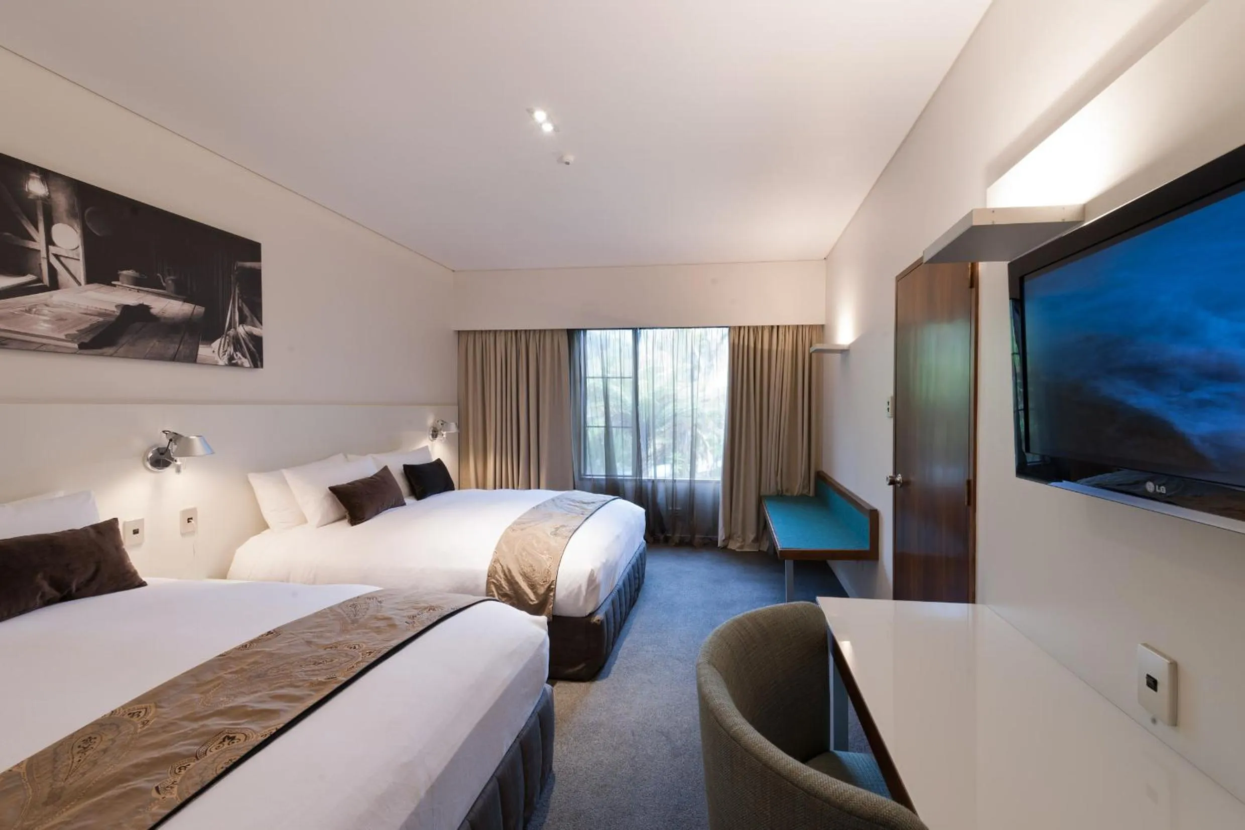 Bed in Scenic Hotel Franz Josef Glacier