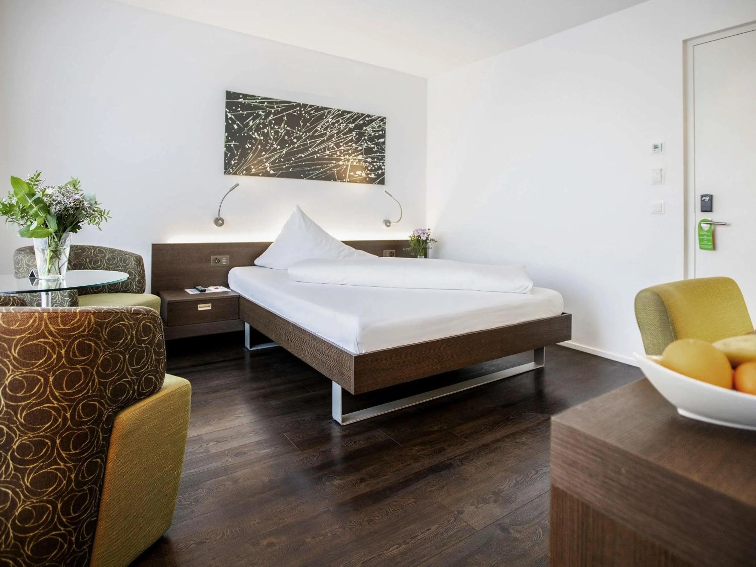 Bedroom, Bed in Mercure Chur City West