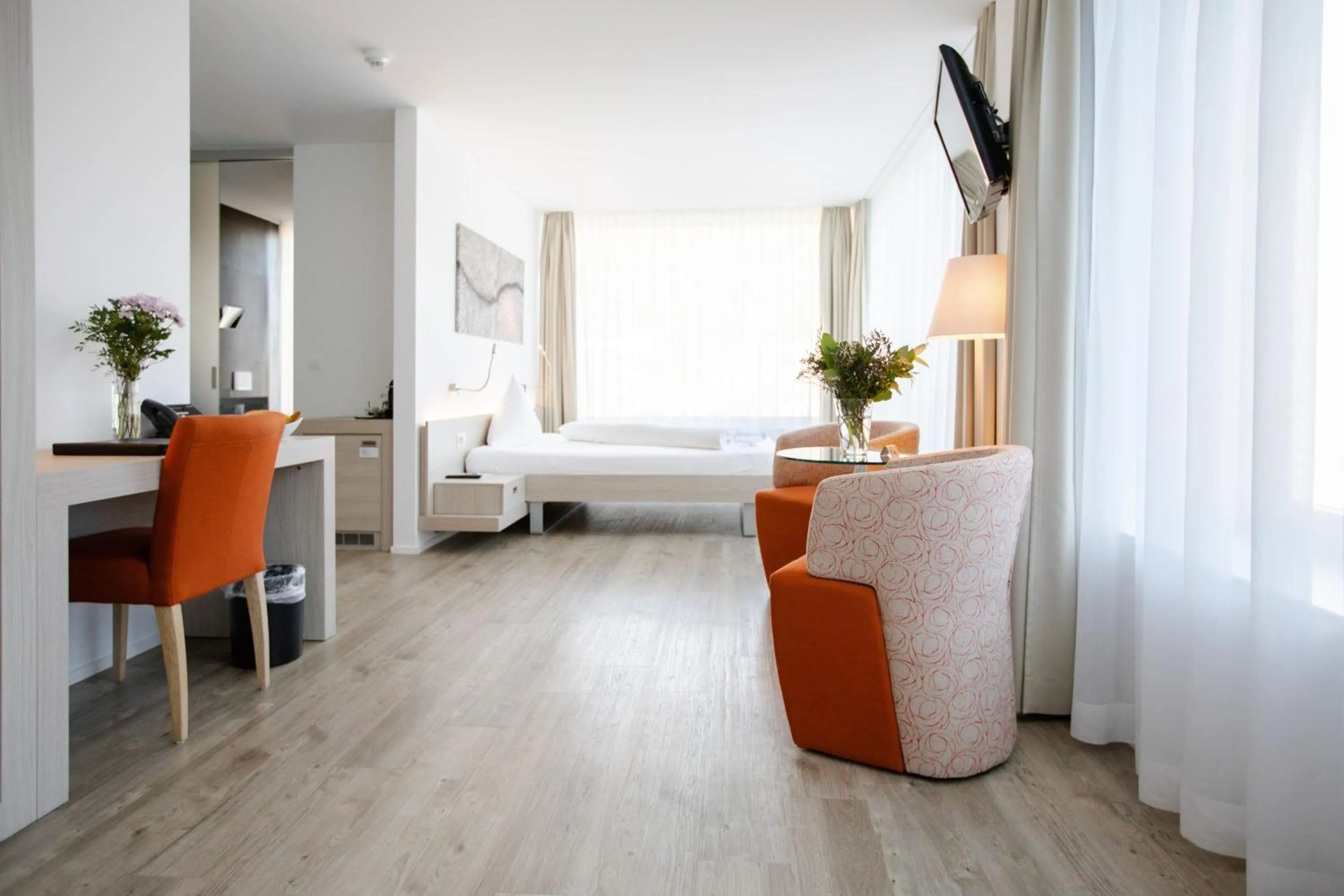 Bedroom, Bed in Mercure Chur City West