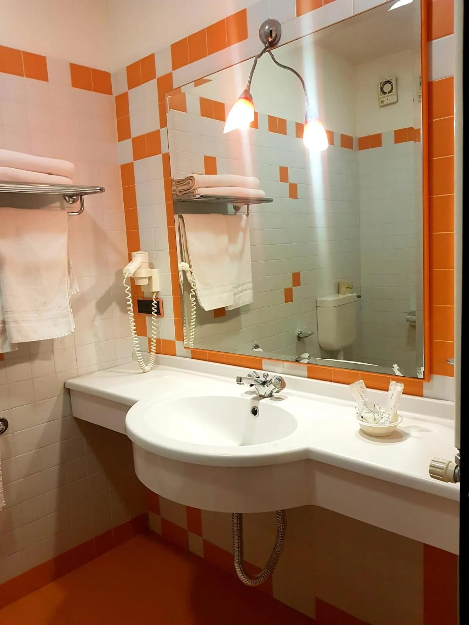 Bathroom in Hotel Verdeneve