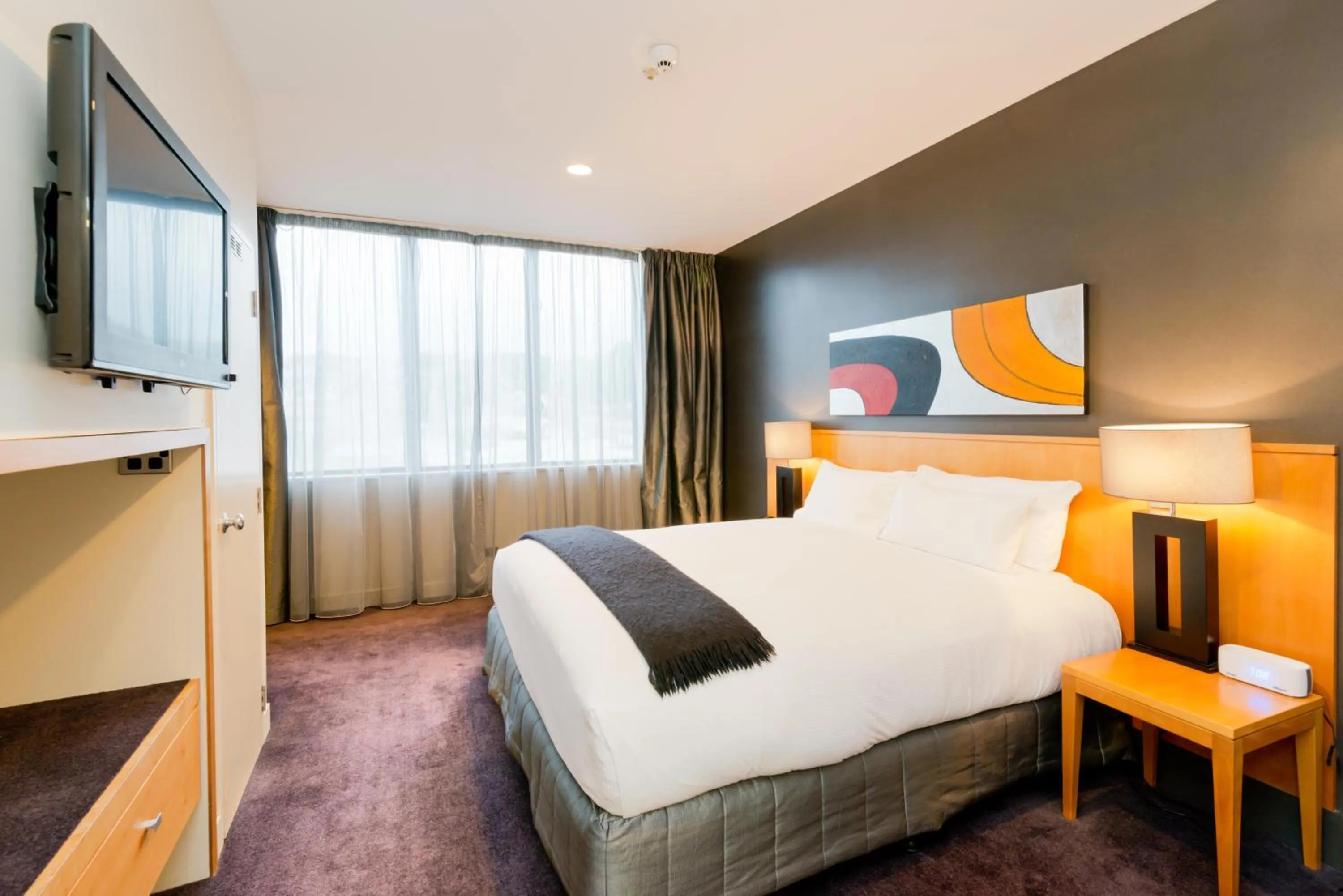 Bed in Scenic Hotel Southern Cross