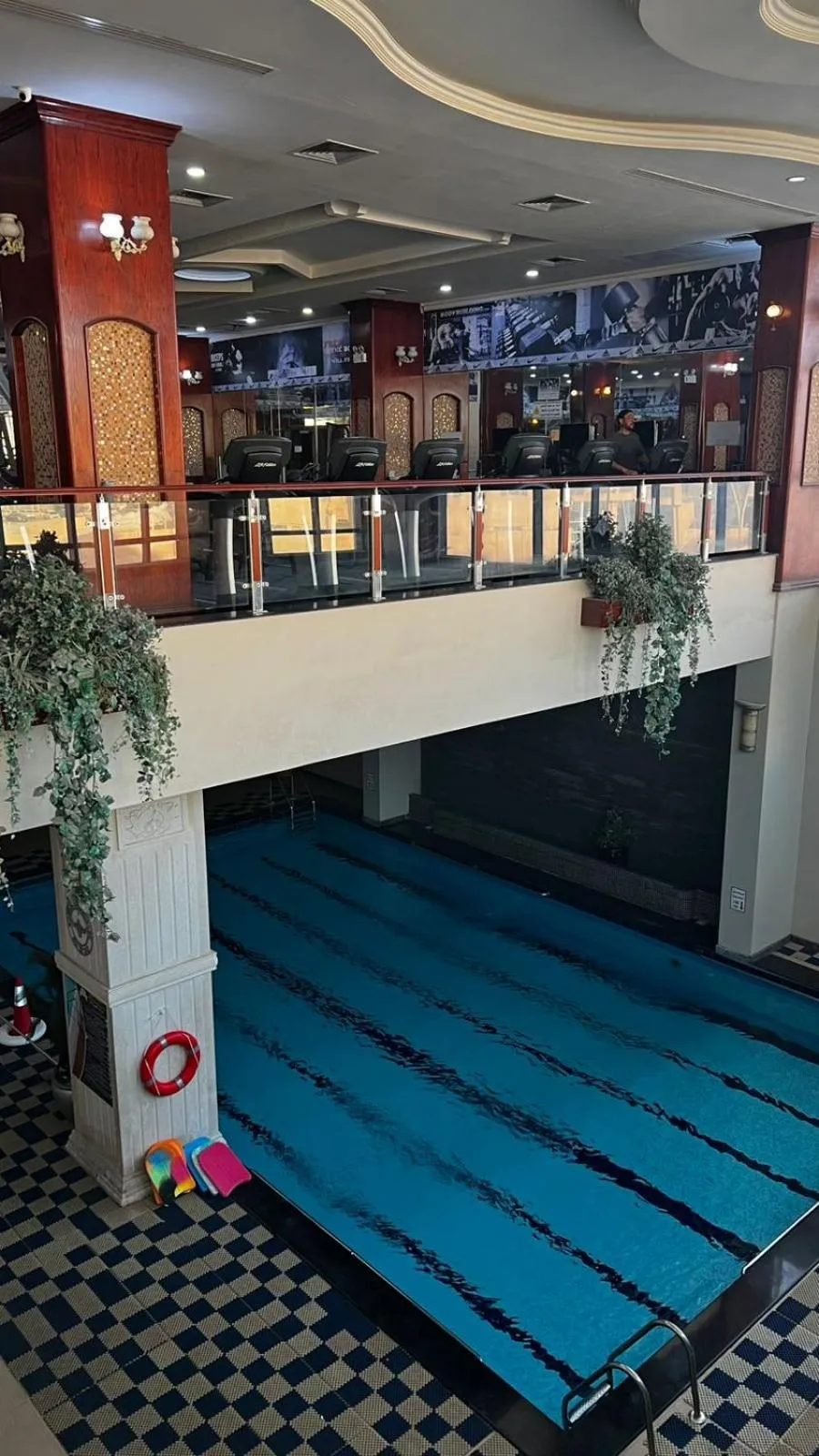 Swimming pool in Grandeur East فخامة الشرق للشقق المخدومة