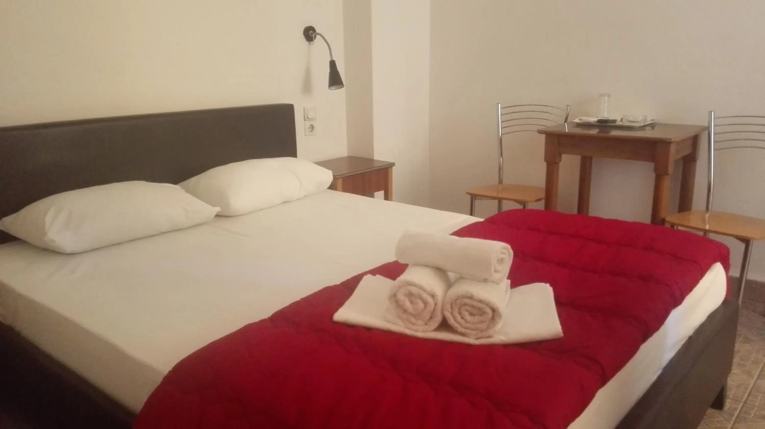 Photo of the whole room, Bed in Hotel Ionion