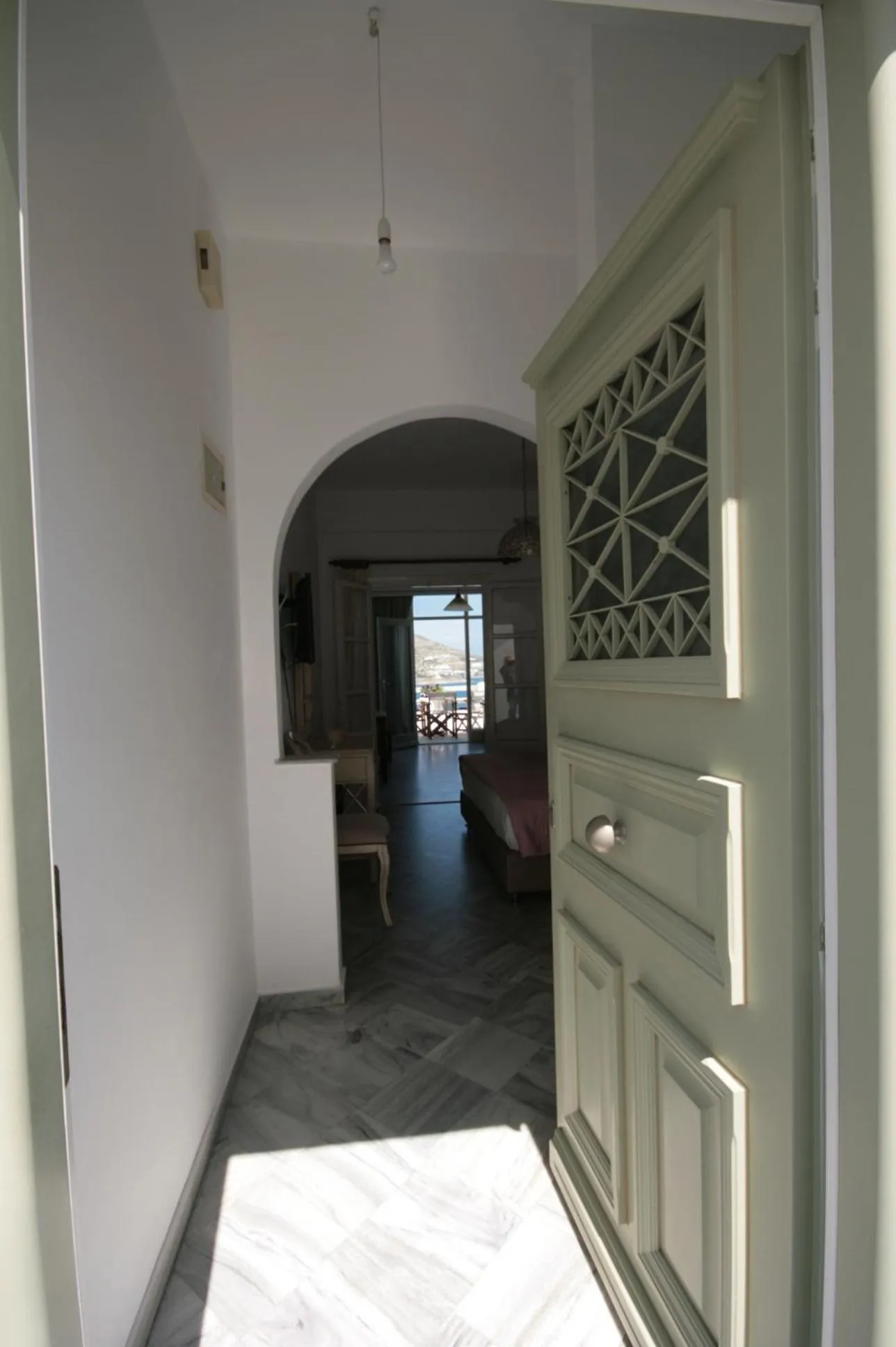 Hara Studios and Apartments