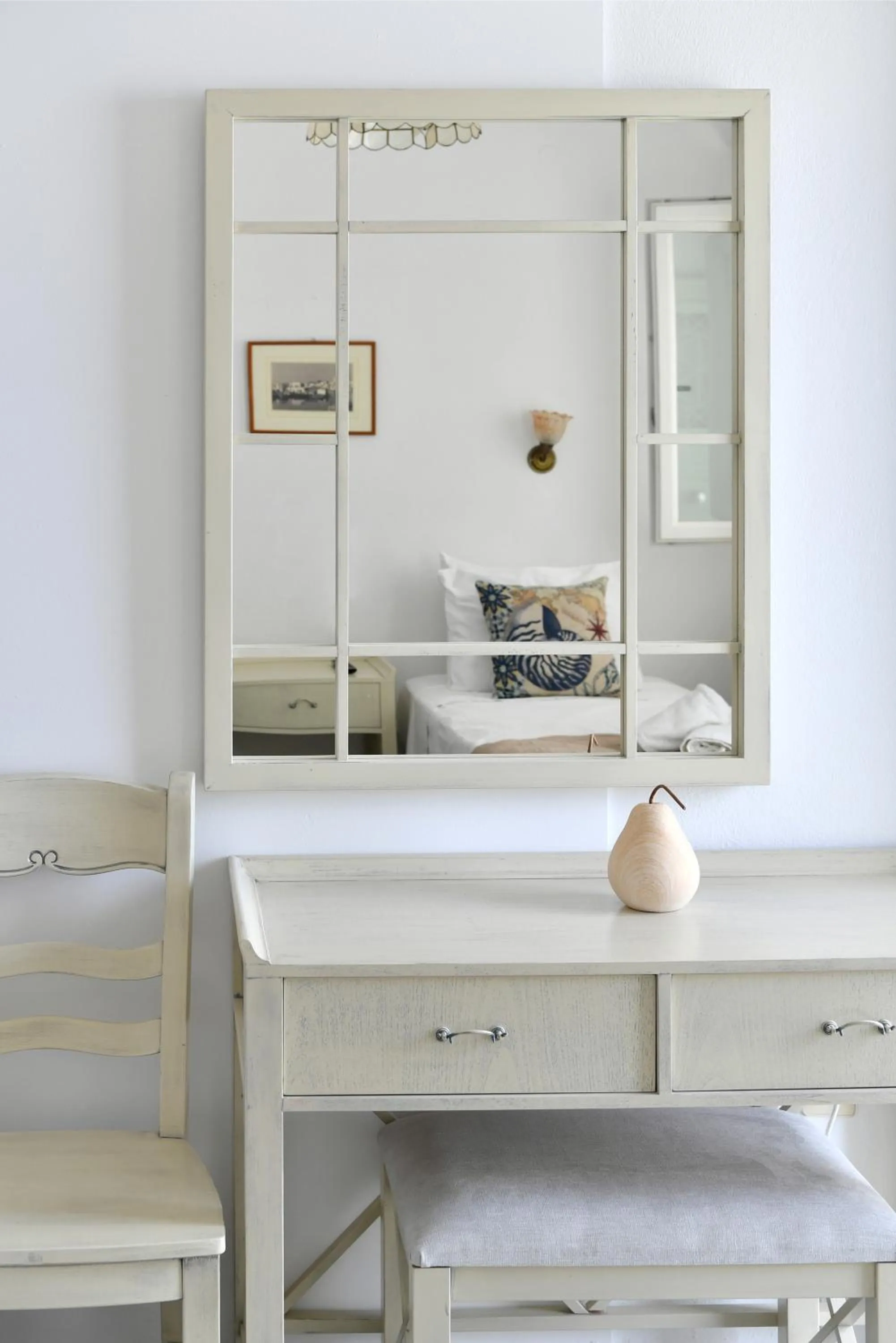 Hara Studios and Apartments