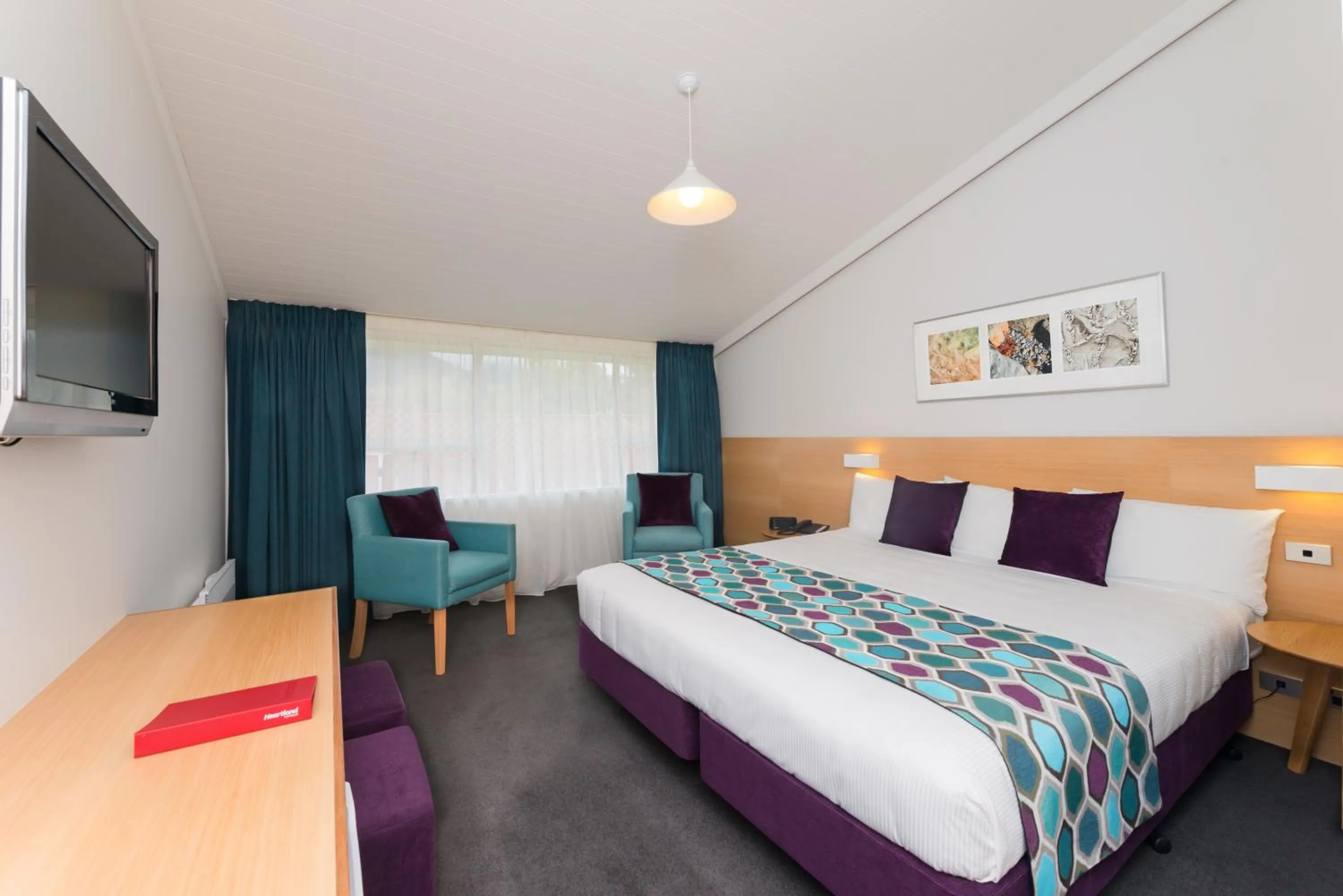 Bedroom, Bed in Heartland Hotel Fox Glacier