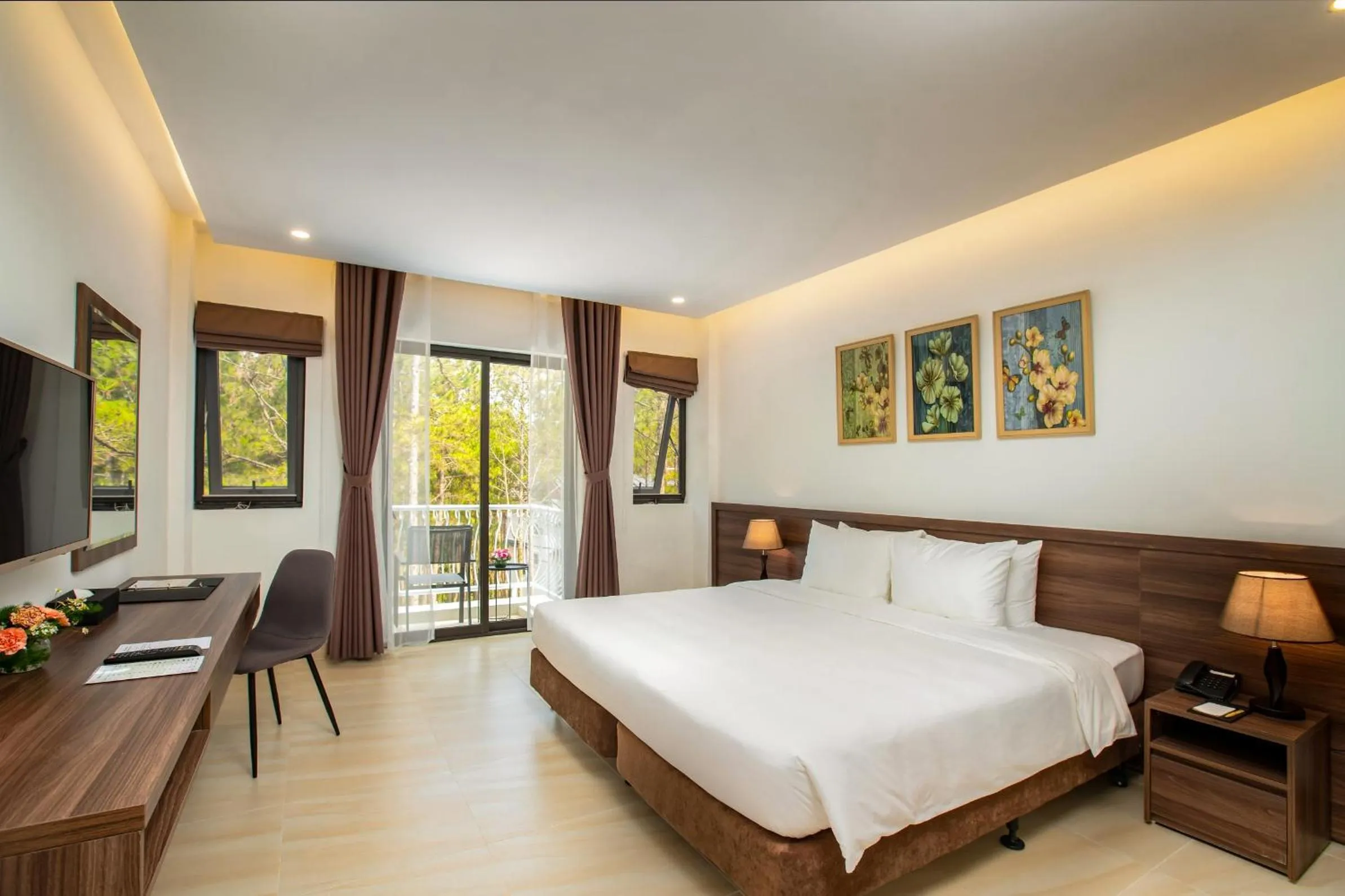 Photo of the whole room, Bed in CEREJA Hotel & Resort Dalat