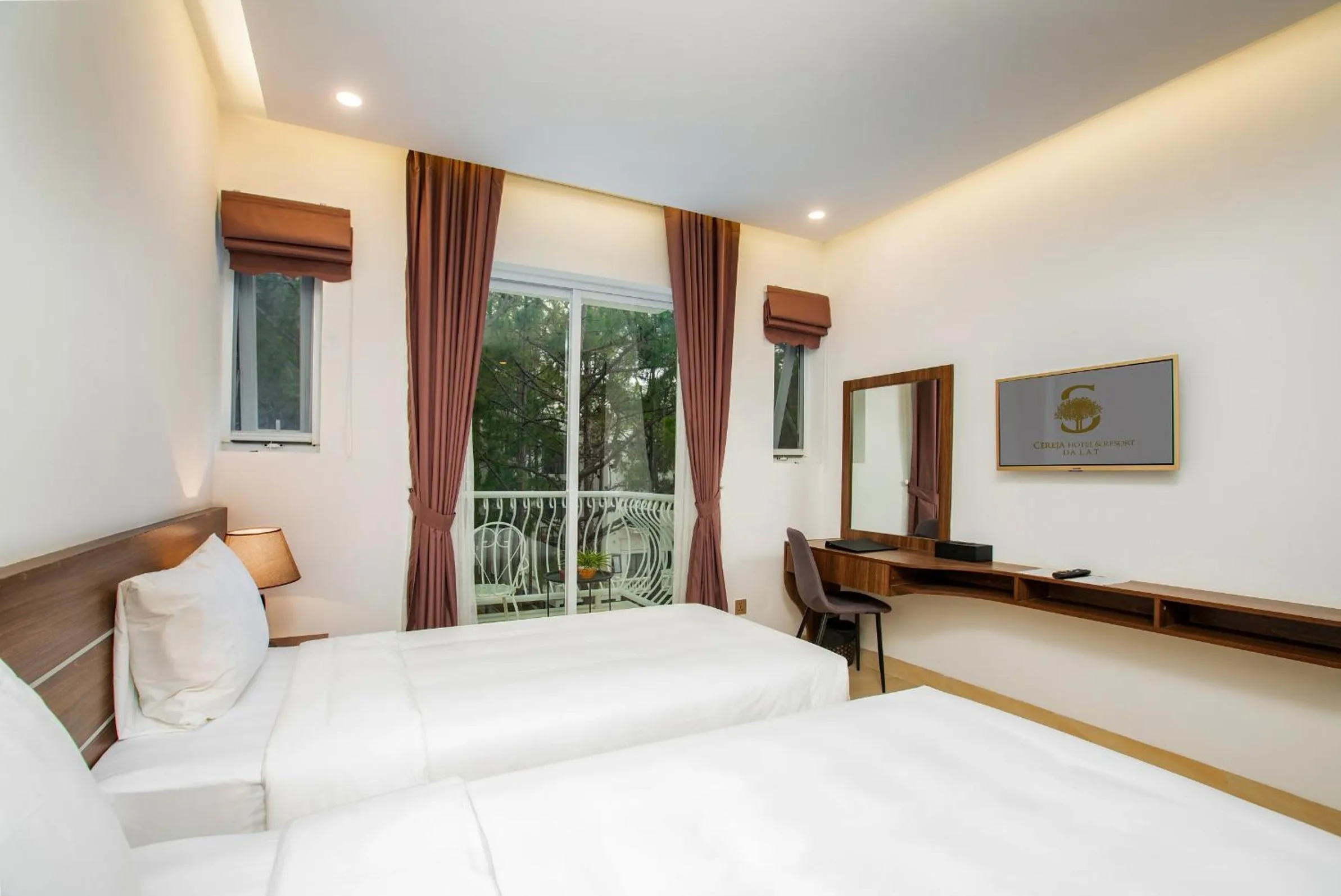 Bed in CEREJA Hotel & Resort Dalat