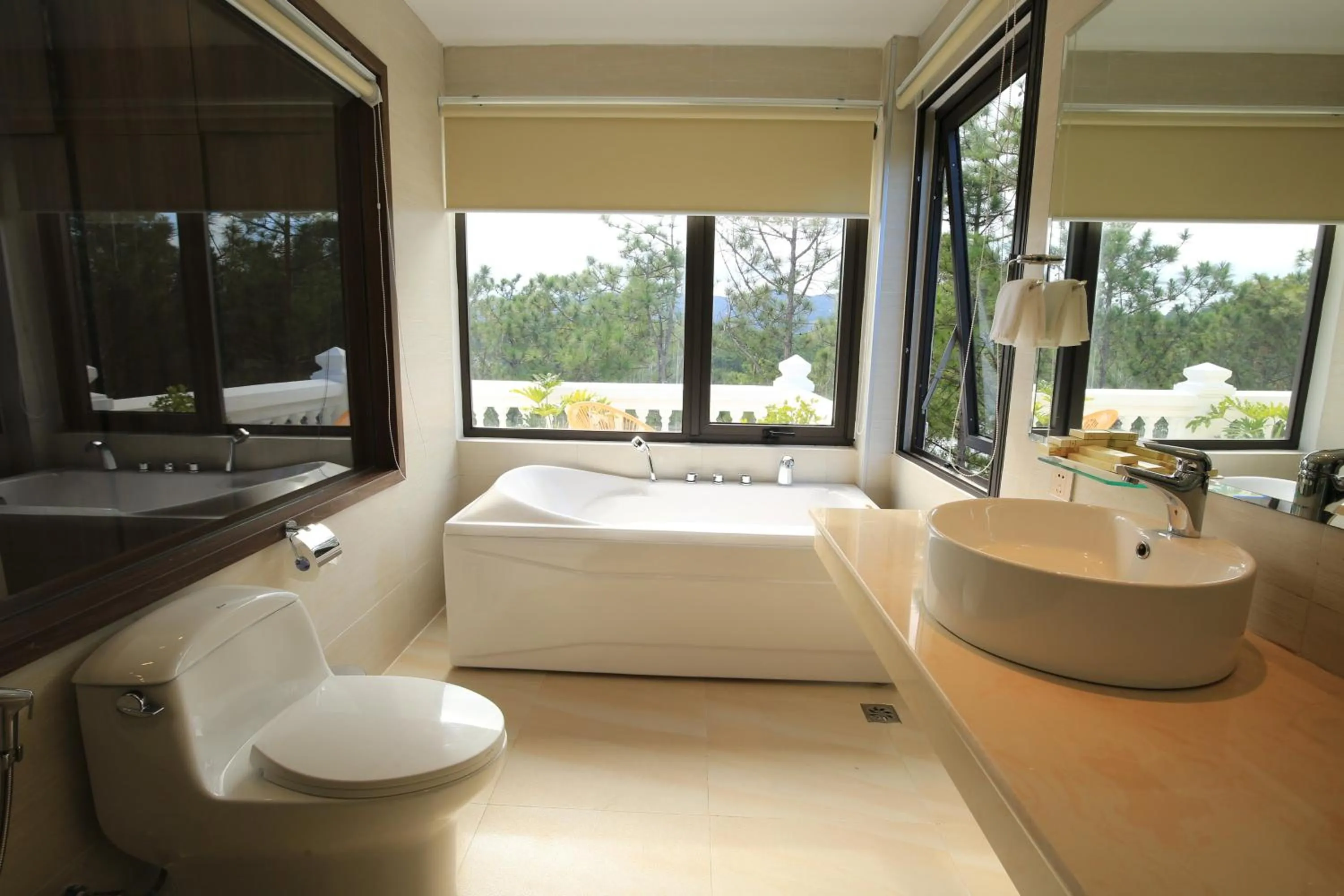 Shower, Bed in CEREJA Hotel & Resort Dalat
