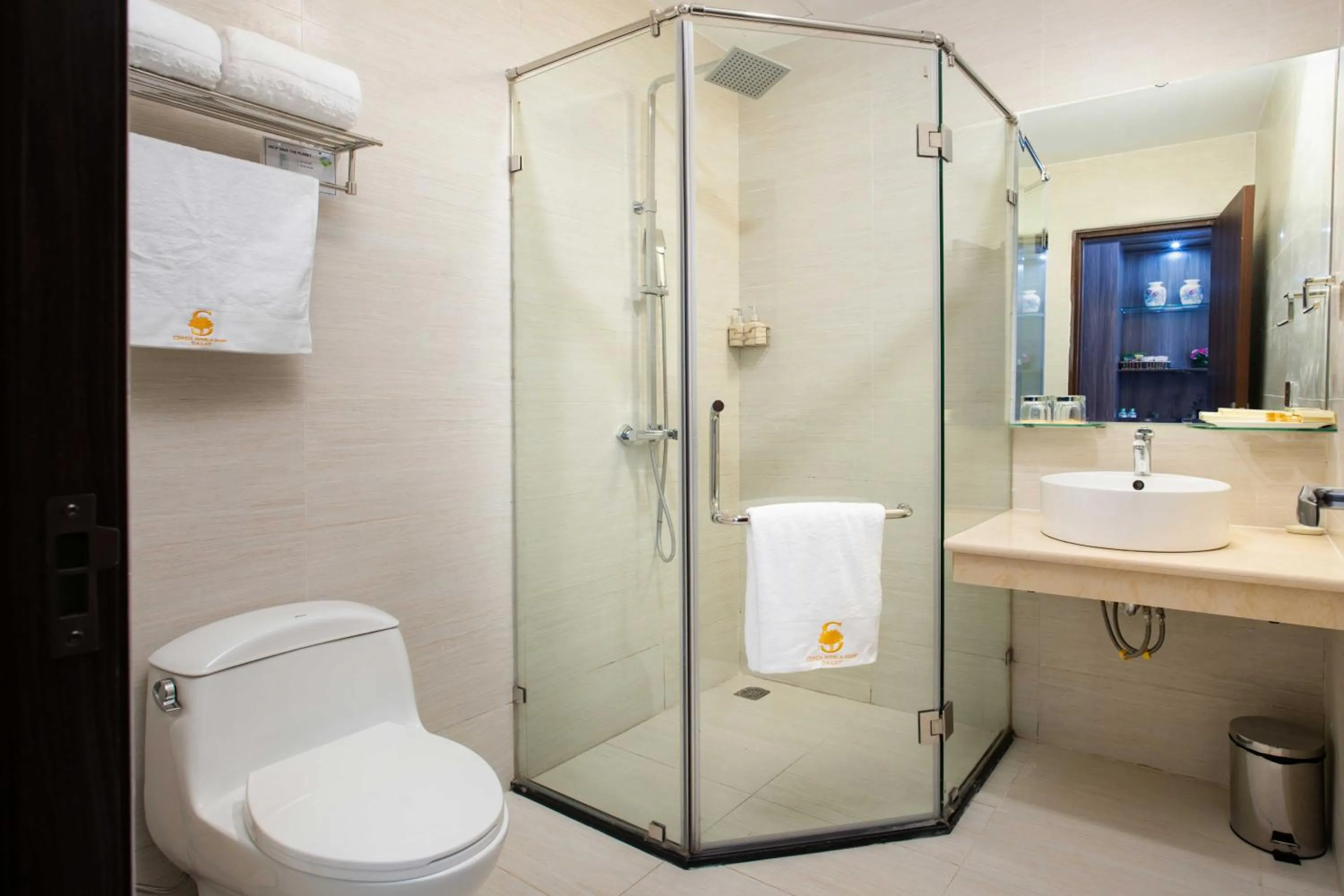 Shower in CEREJA Hotel & Resort Dalat