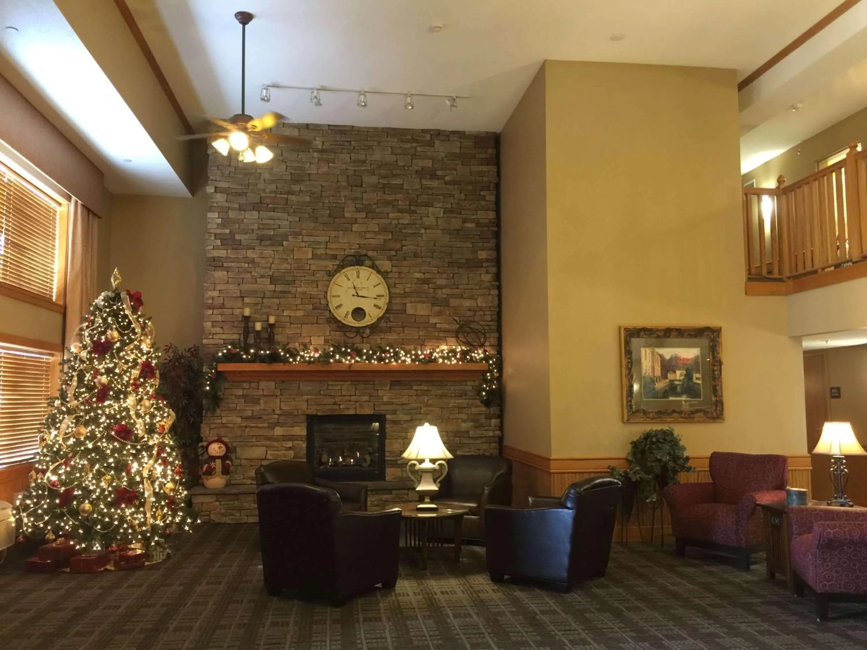 Lobby or reception in AmericInn by Wyndham Jackson