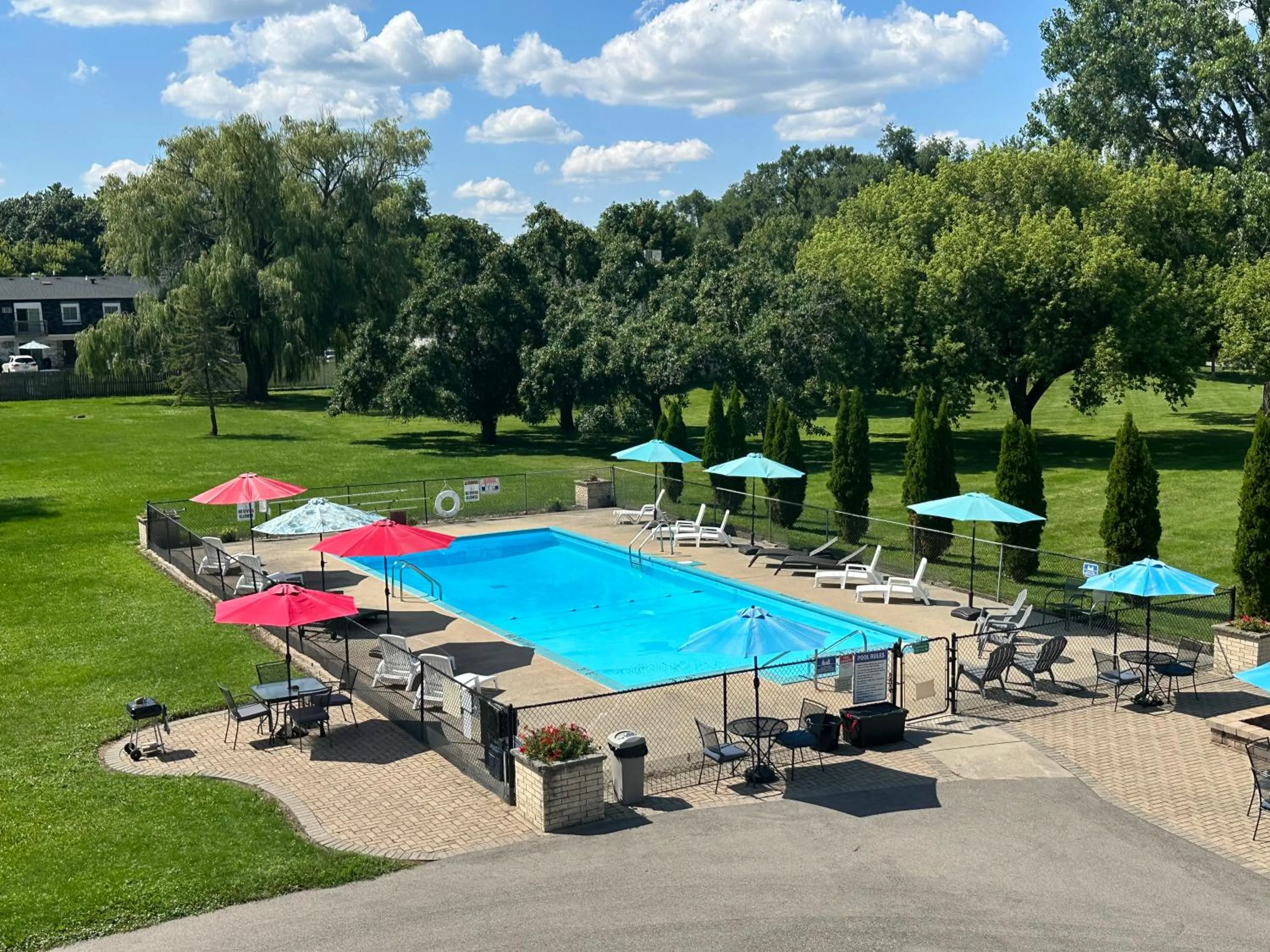 Pool view in Geneva Wells Inn