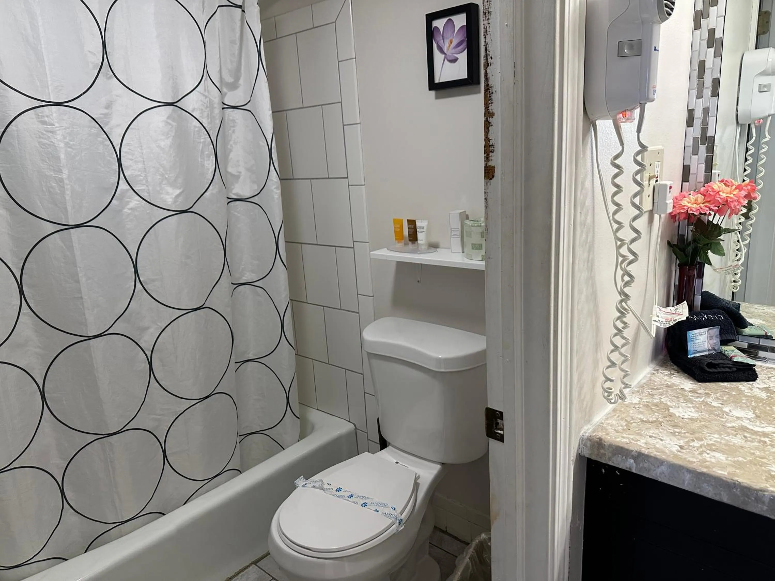 Bathroom in Geneva Wells Inn