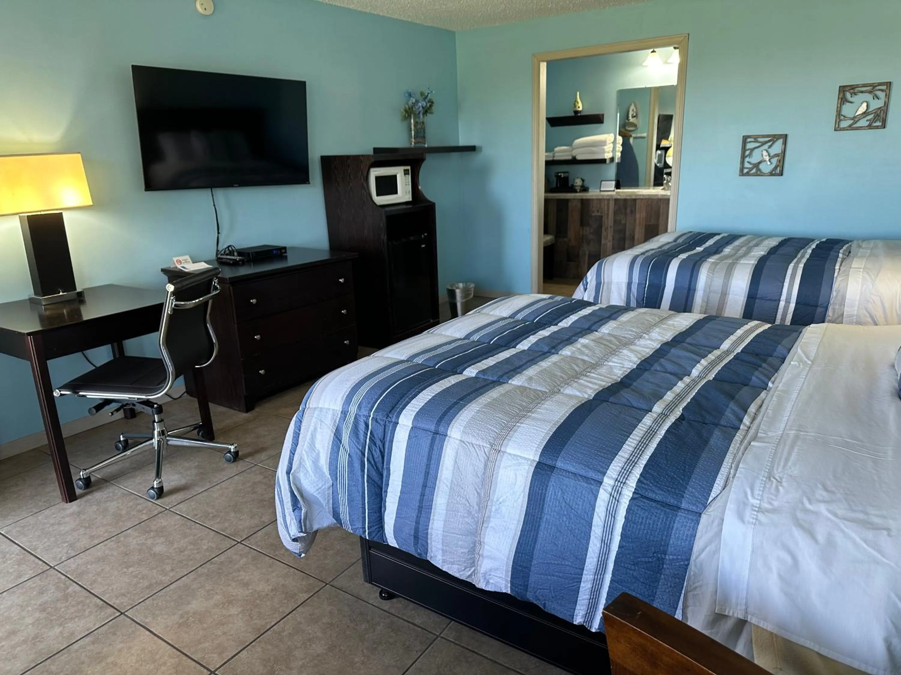 Bedroom, Bed in Geneva Wells Inn