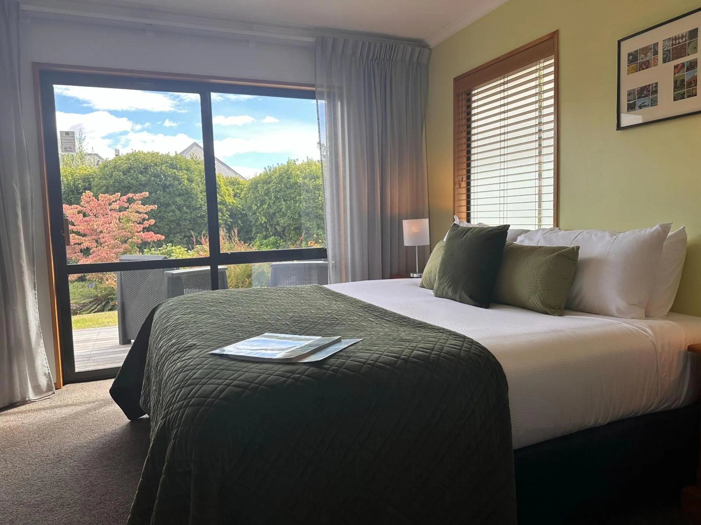 Bed in Wanaka Springs Lodge