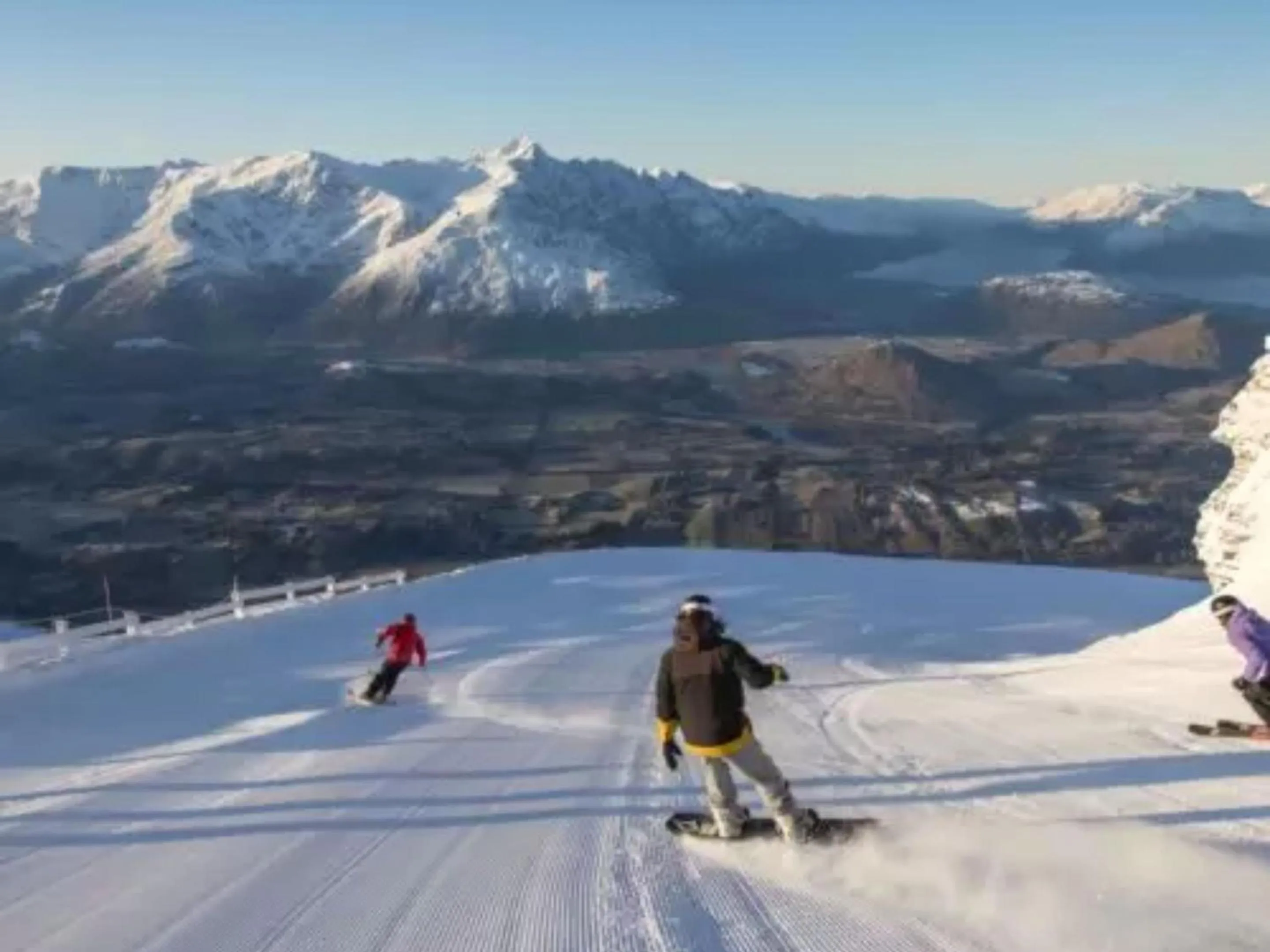 Skiing in Wanaka Springs Lodge