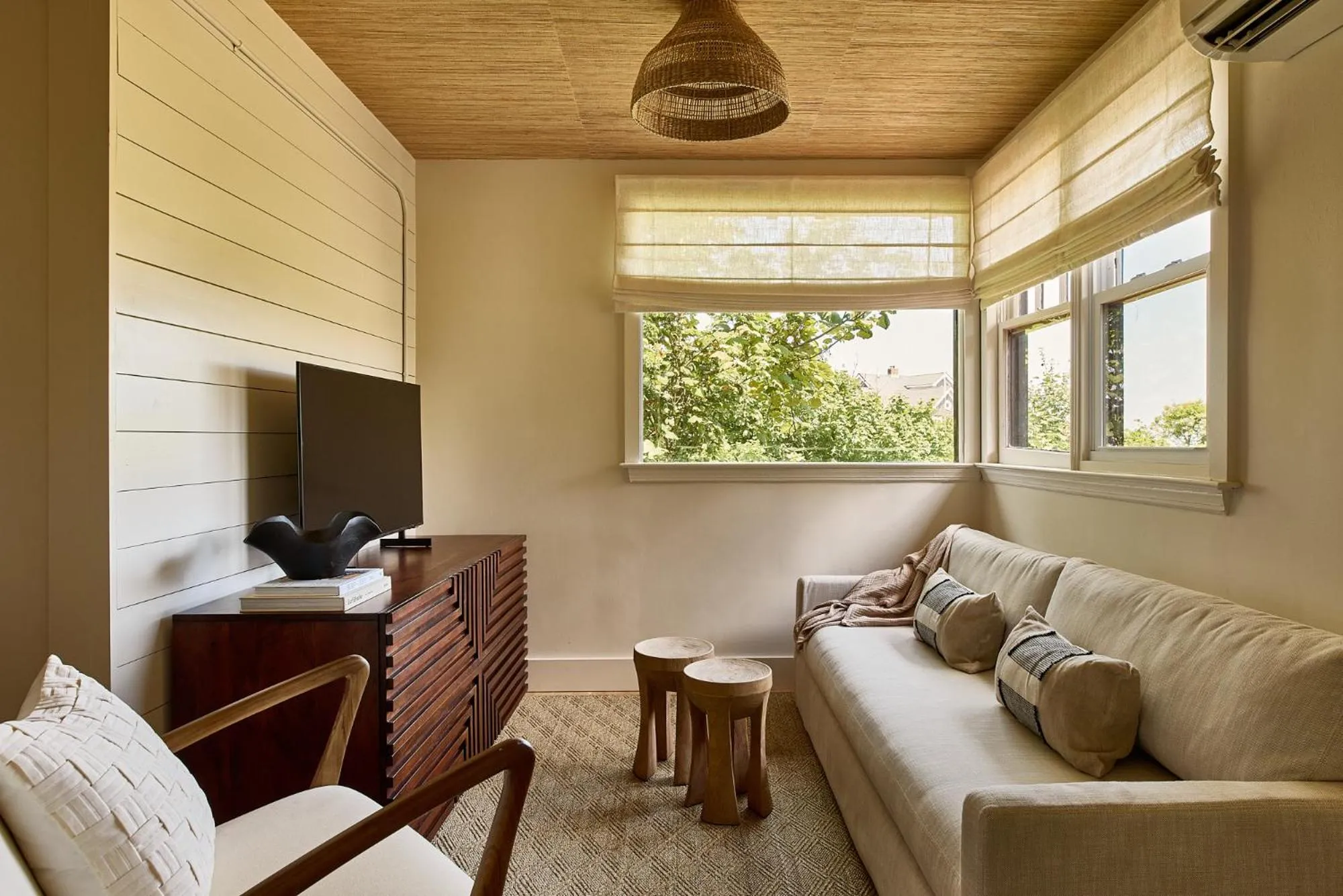 TV and multimedia in Block Island Beach House