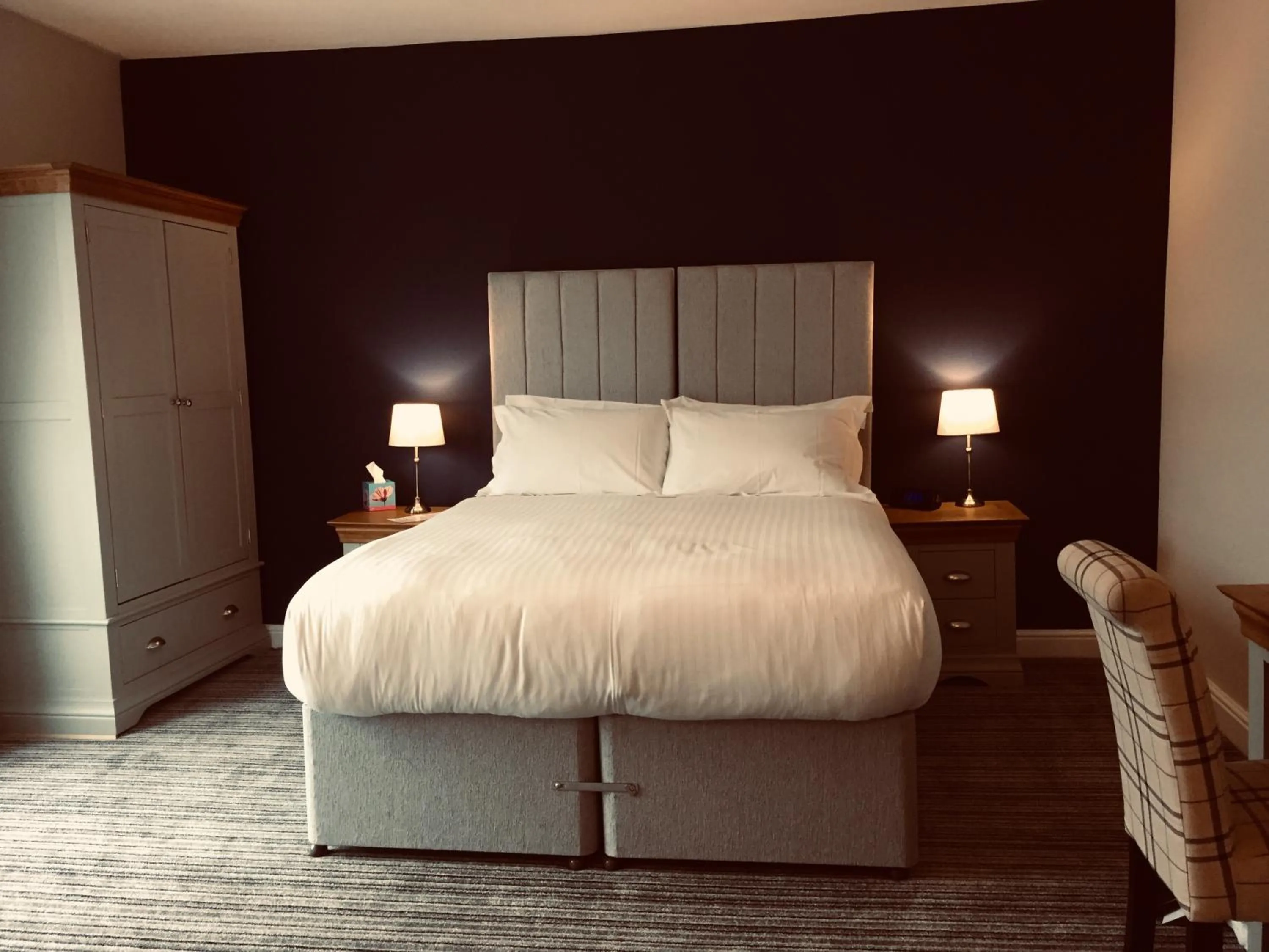 Photo of the whole room, Bed in The Bell Inn