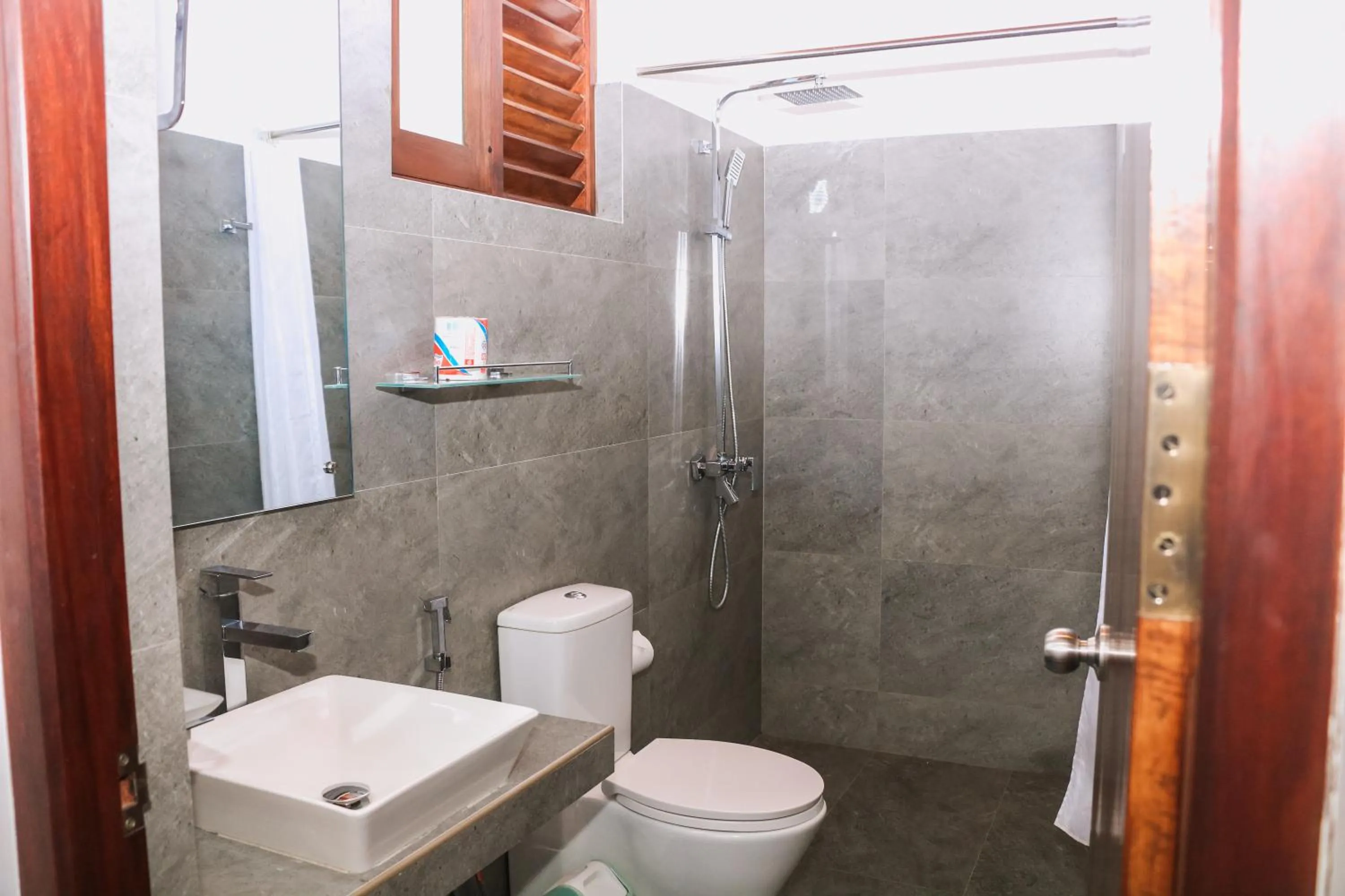 Shower in Seafood Restaurant and Motel