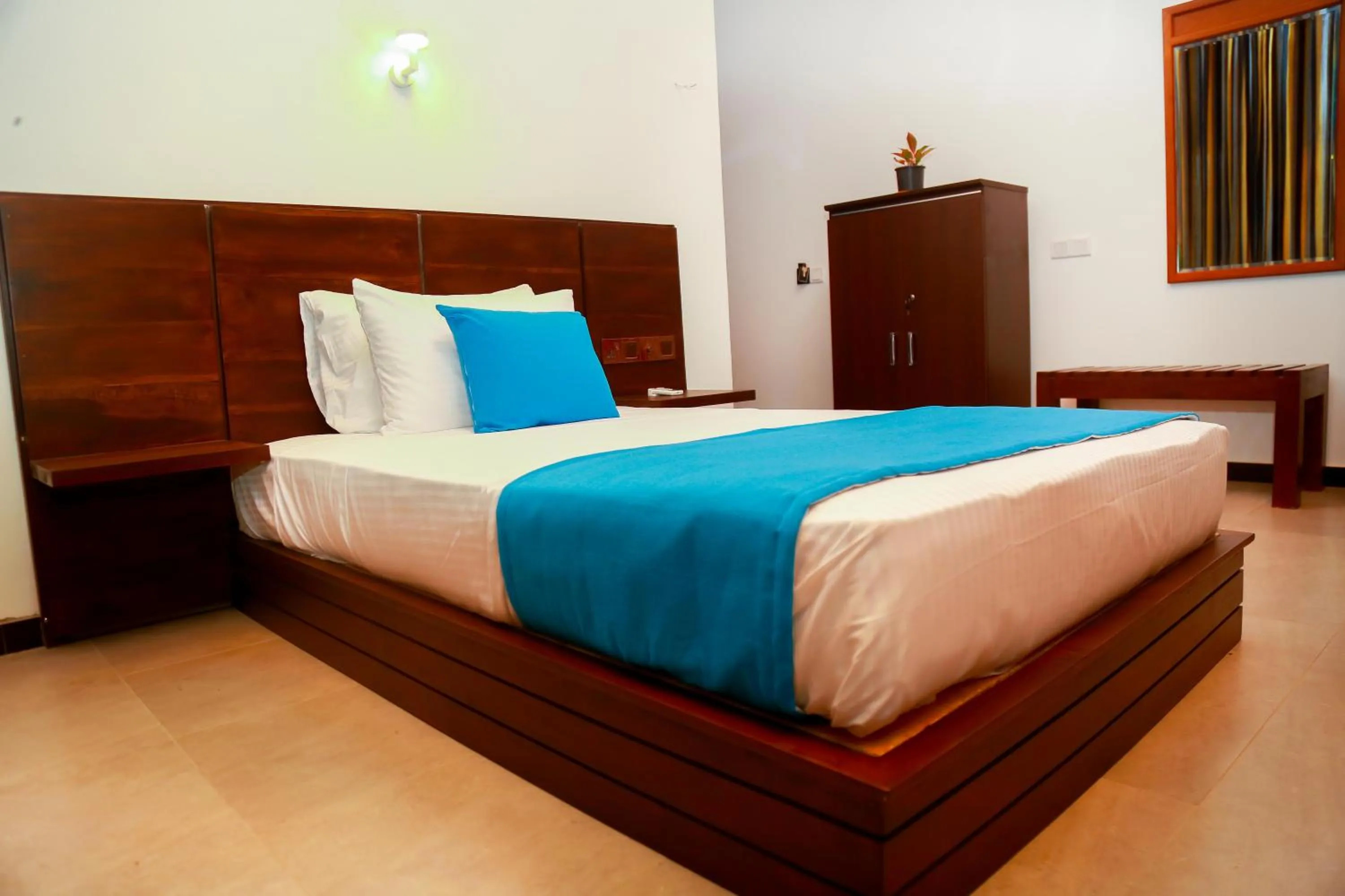 Bedroom, Bed in Seafood Restaurant and Motel