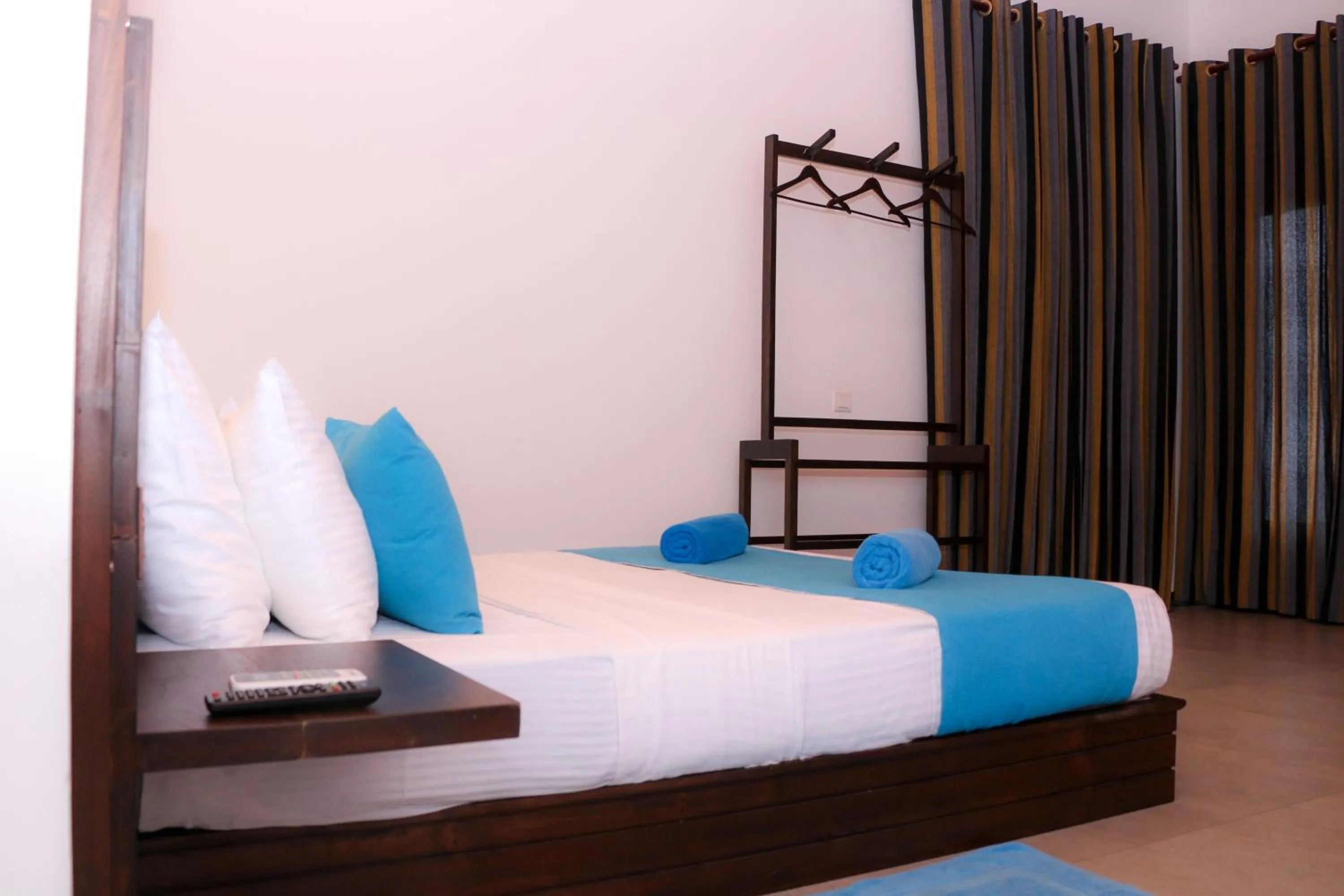 Bedroom, Bed in Seafood Restaurant and Motel