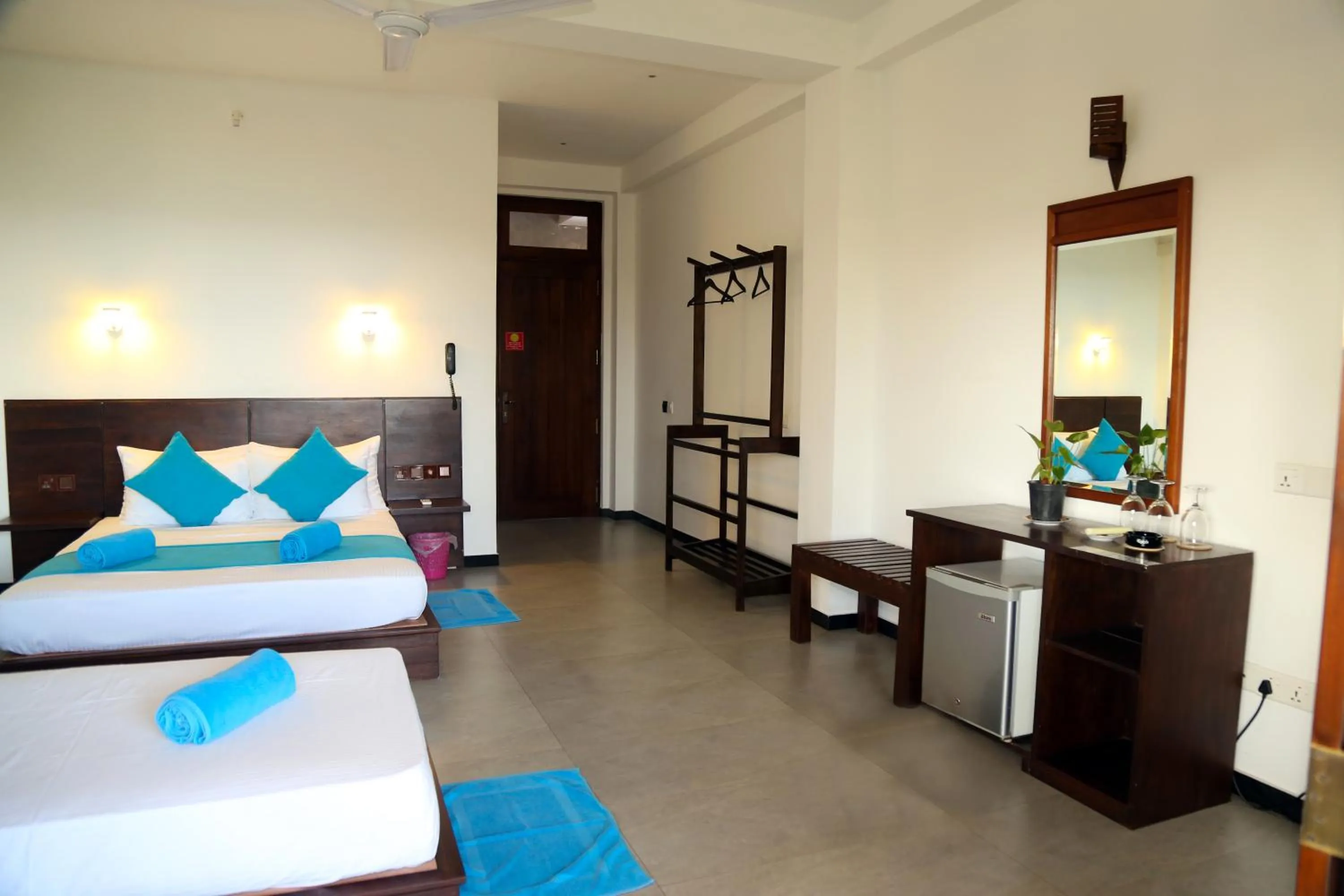 Bedroom, Bed in Seafood Restaurant and Motel