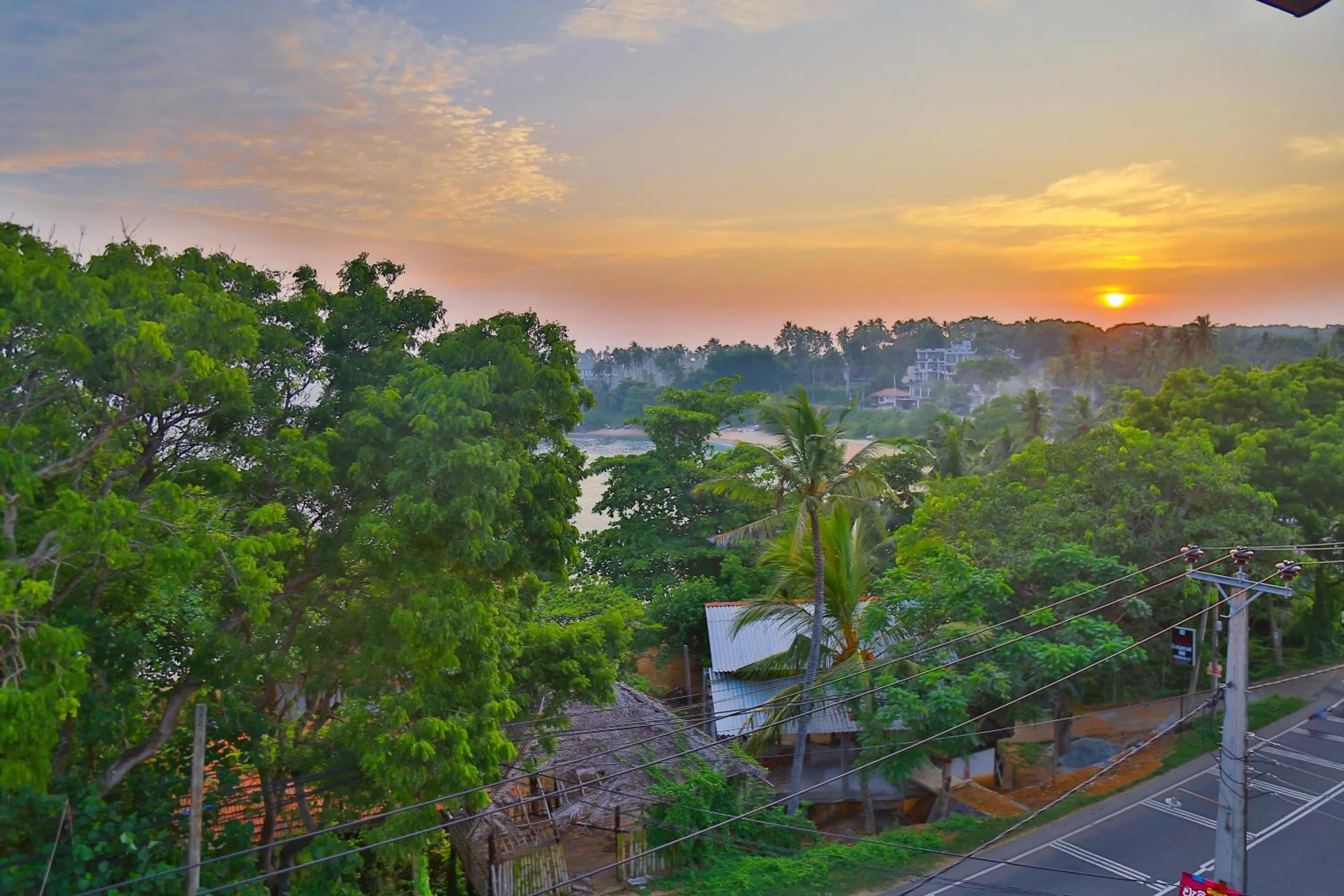 Sunset in Seafood Restaurant and Motel