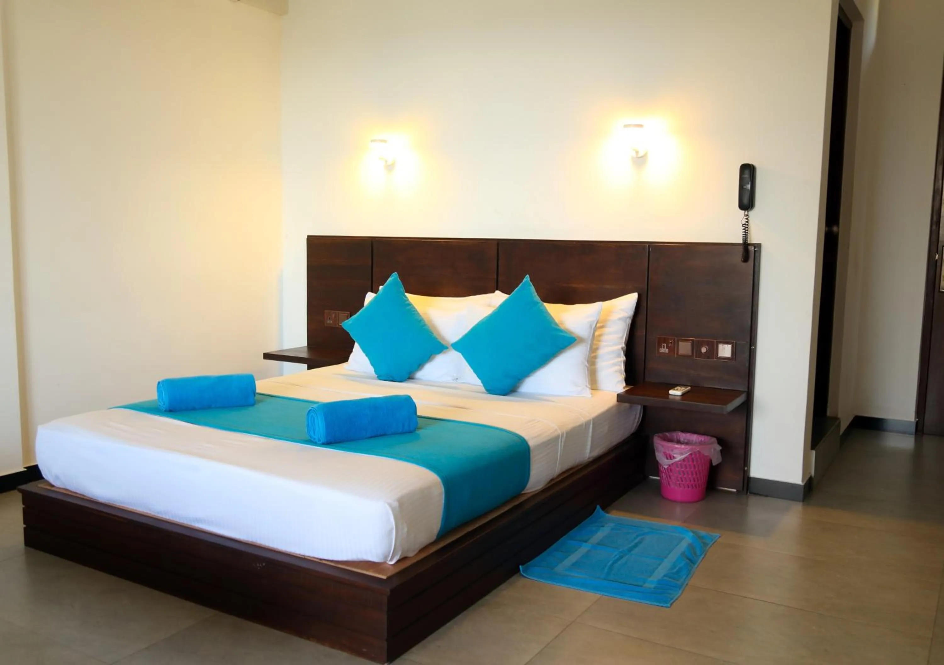 Bedroom, Bed in Seafood Restaurant and Motel