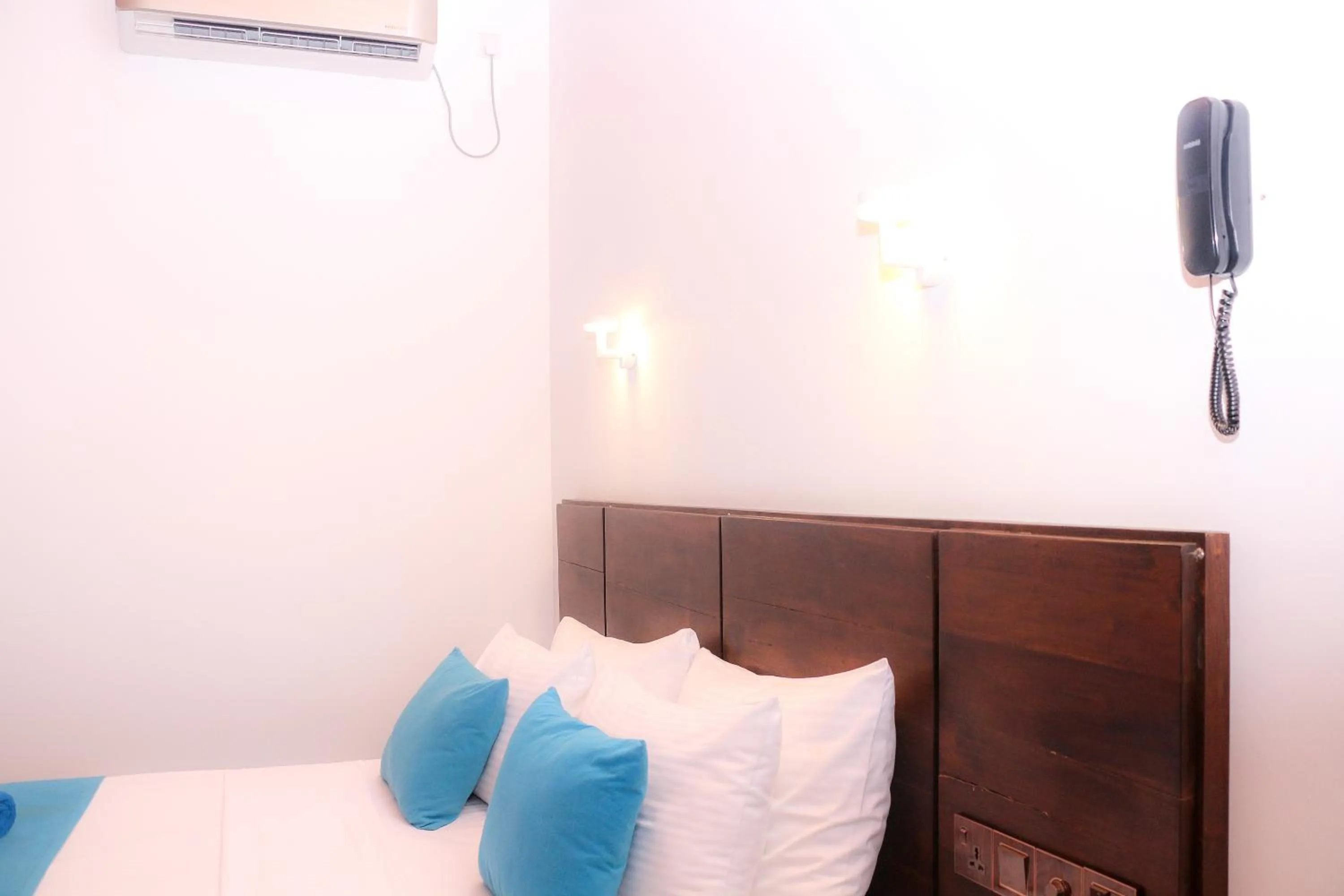 Bedroom, Bed in Seafood Restaurant and Motel