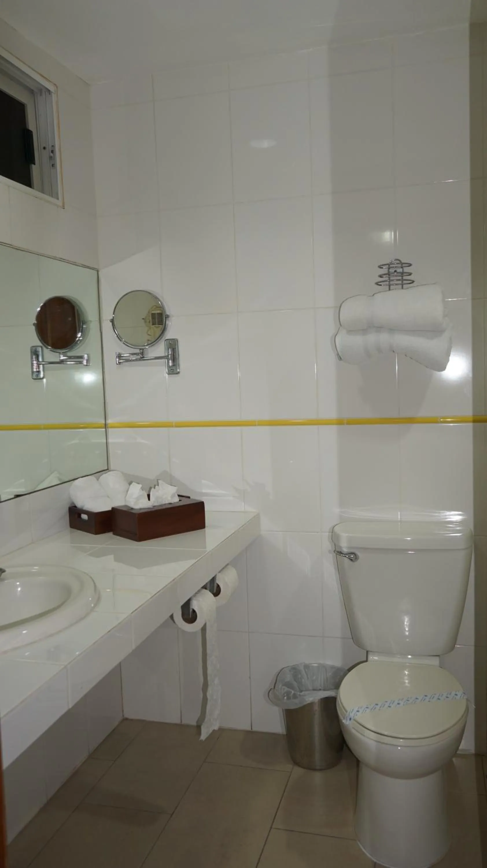 Shower in Hotel Casa del Arbol