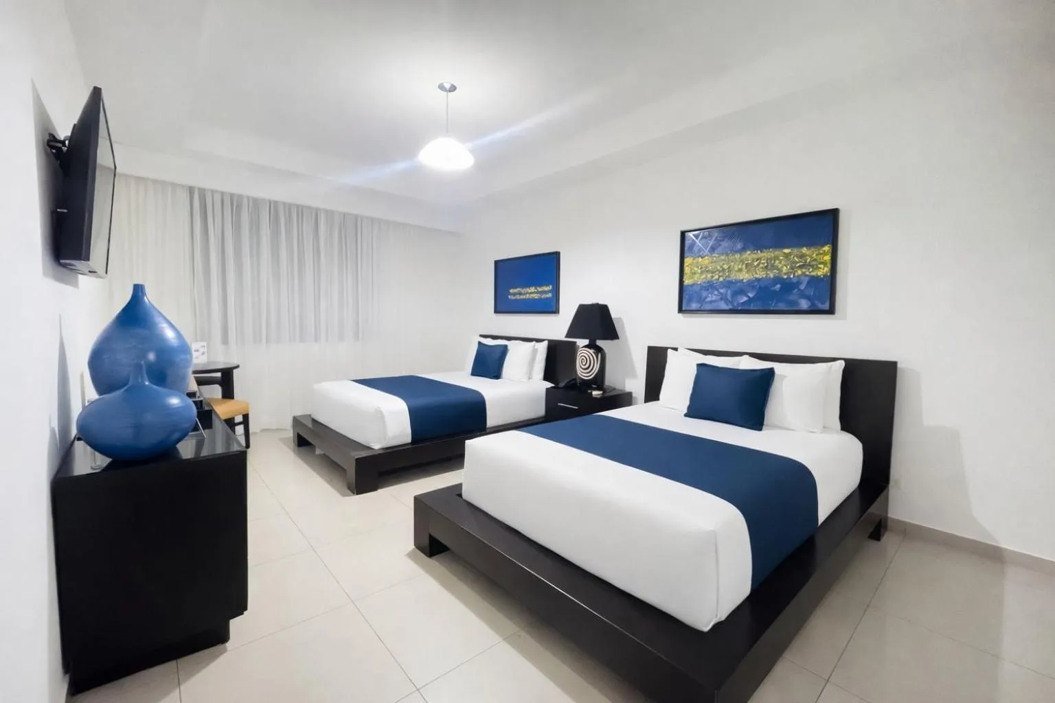 Bed in Hotel Galerias HN